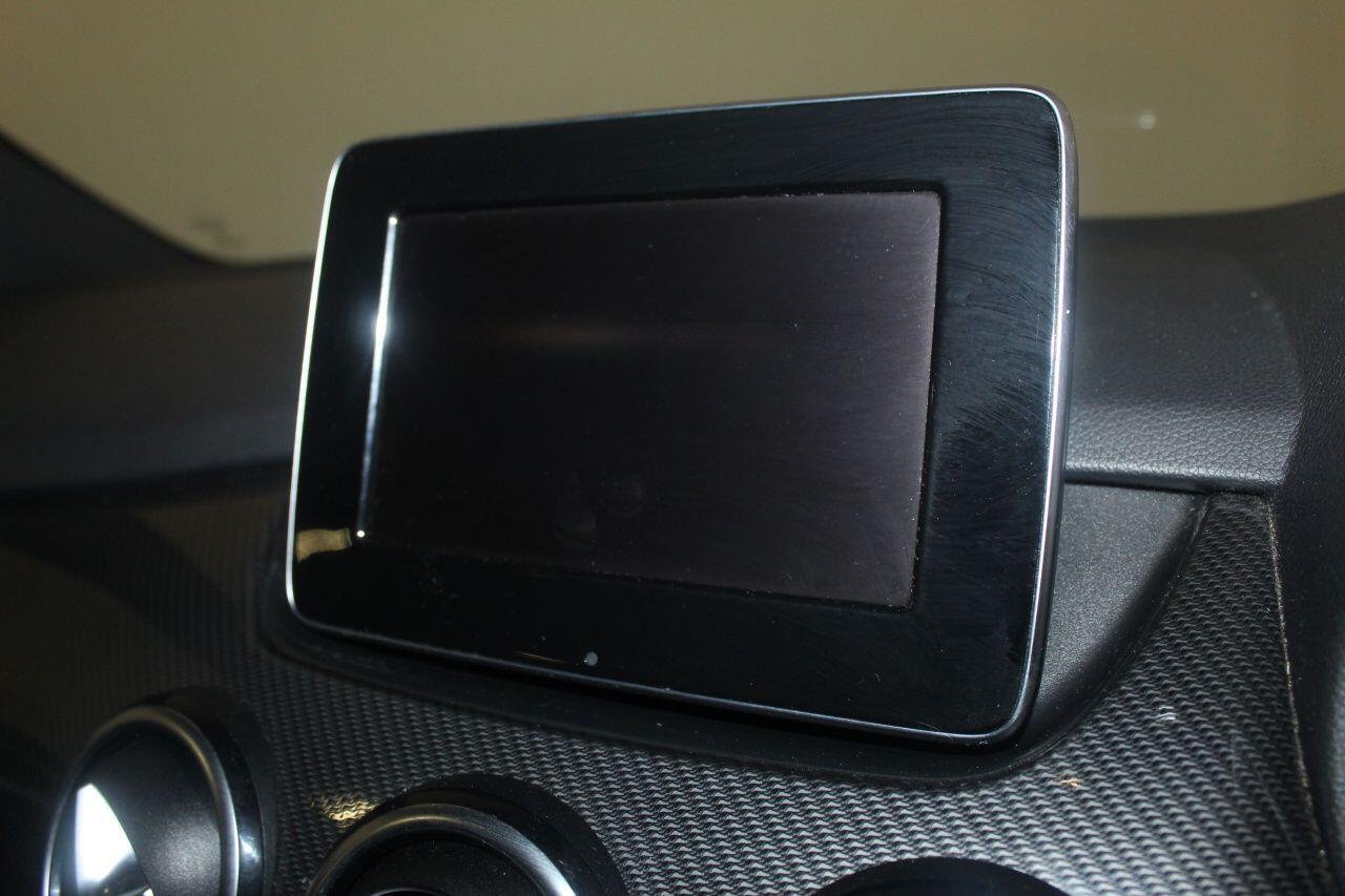 Mercedes-Benz B-Class view 37