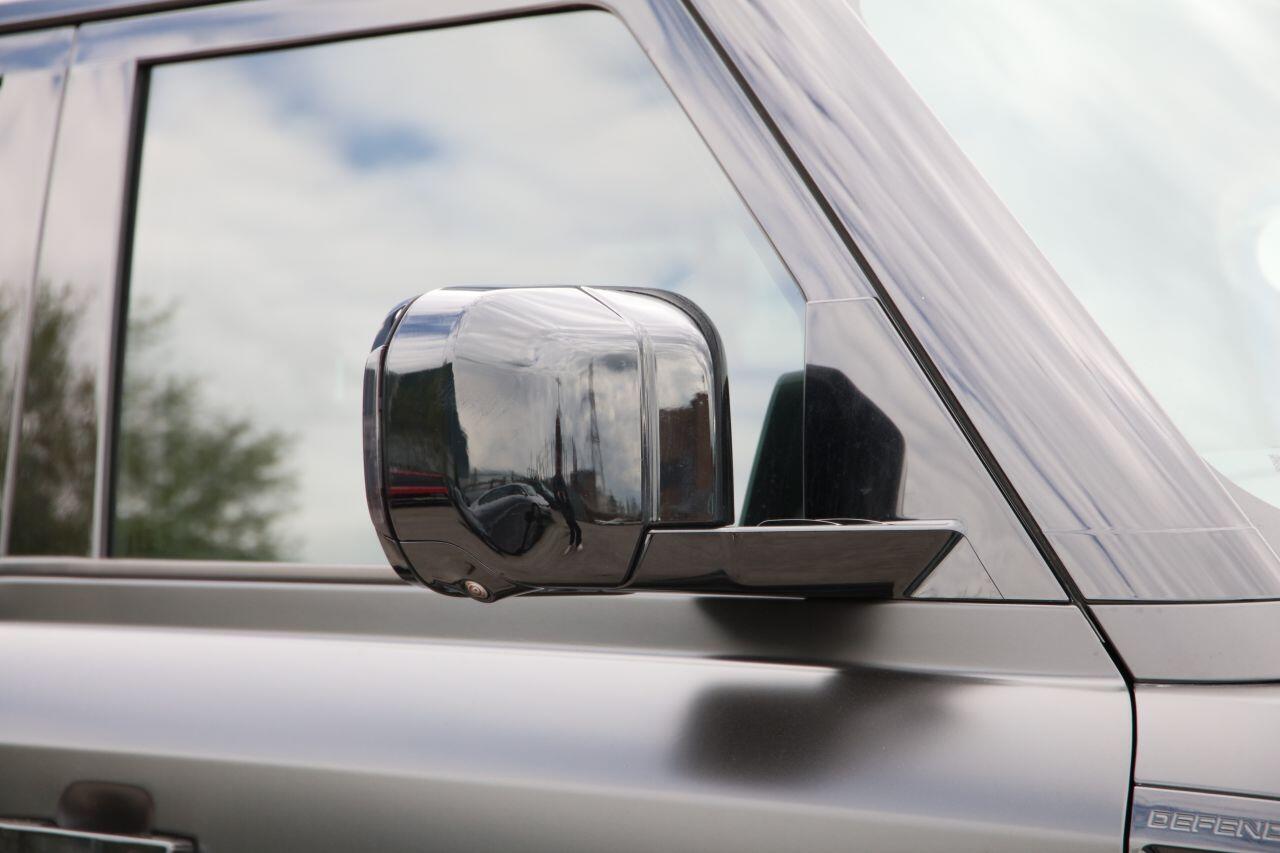 Land Rover Defender view 20