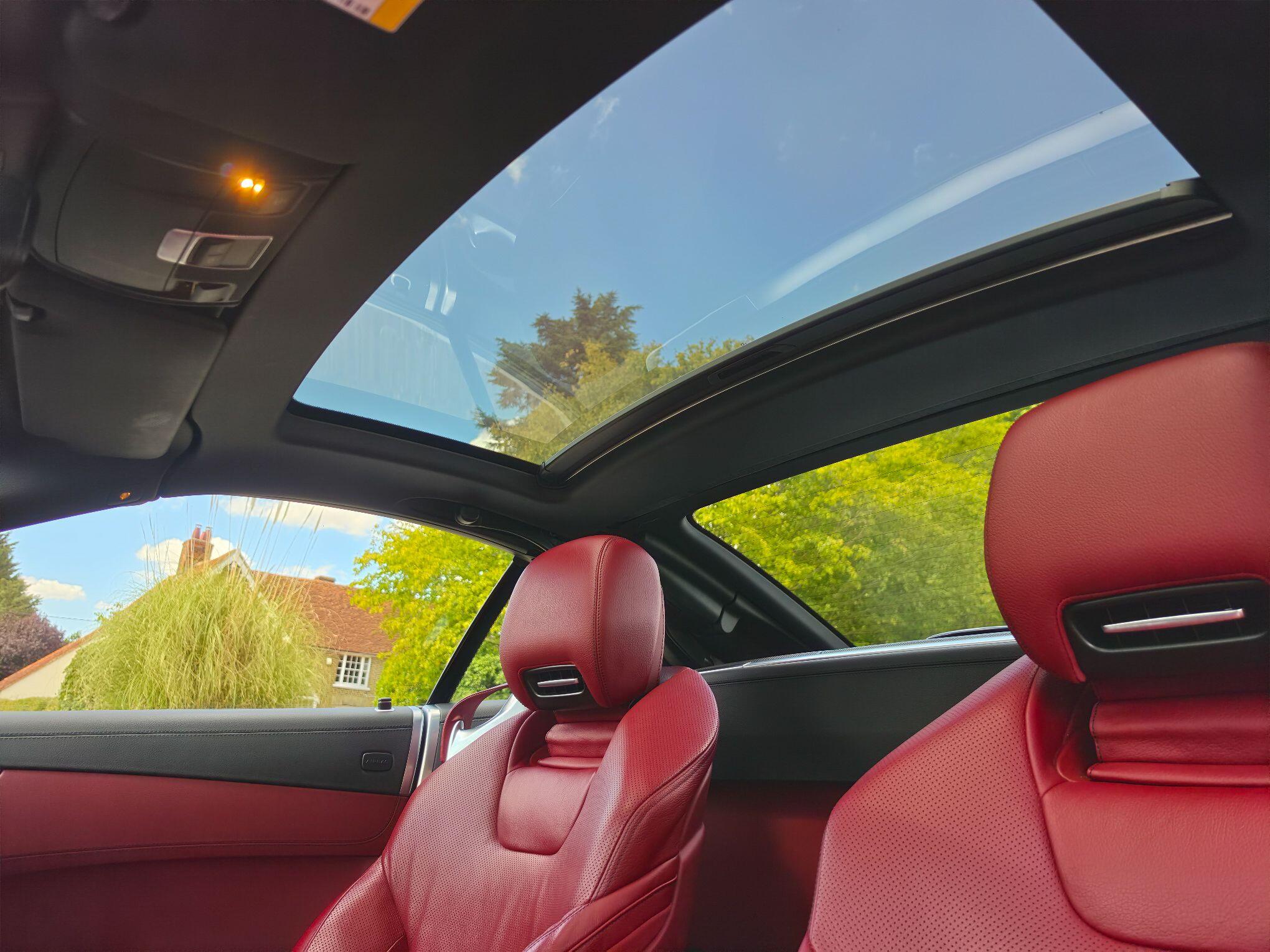 Mercedes-Benz SL view 7