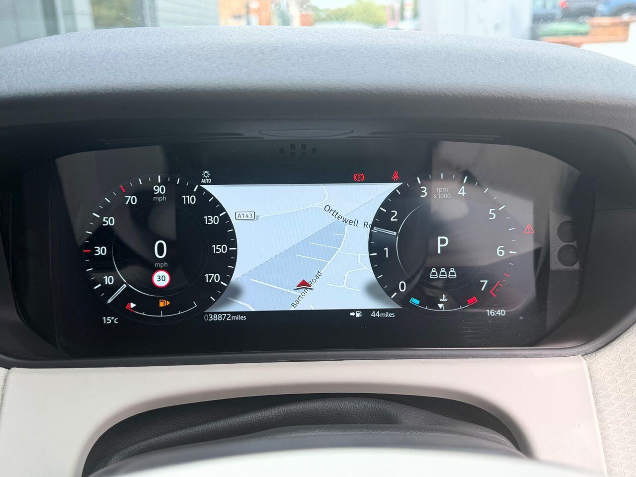 Land Rover Range Rover Velar view 25