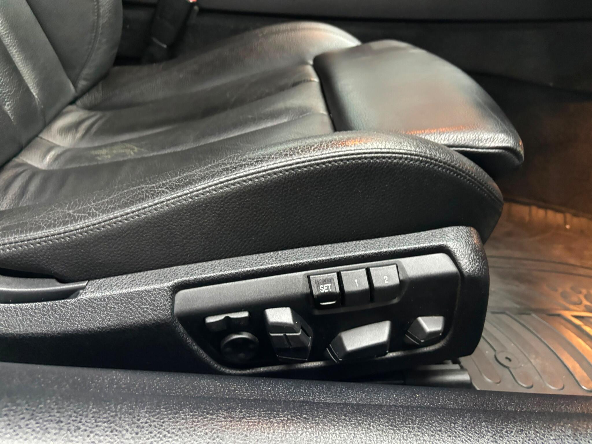 BMW 6 Series view 35