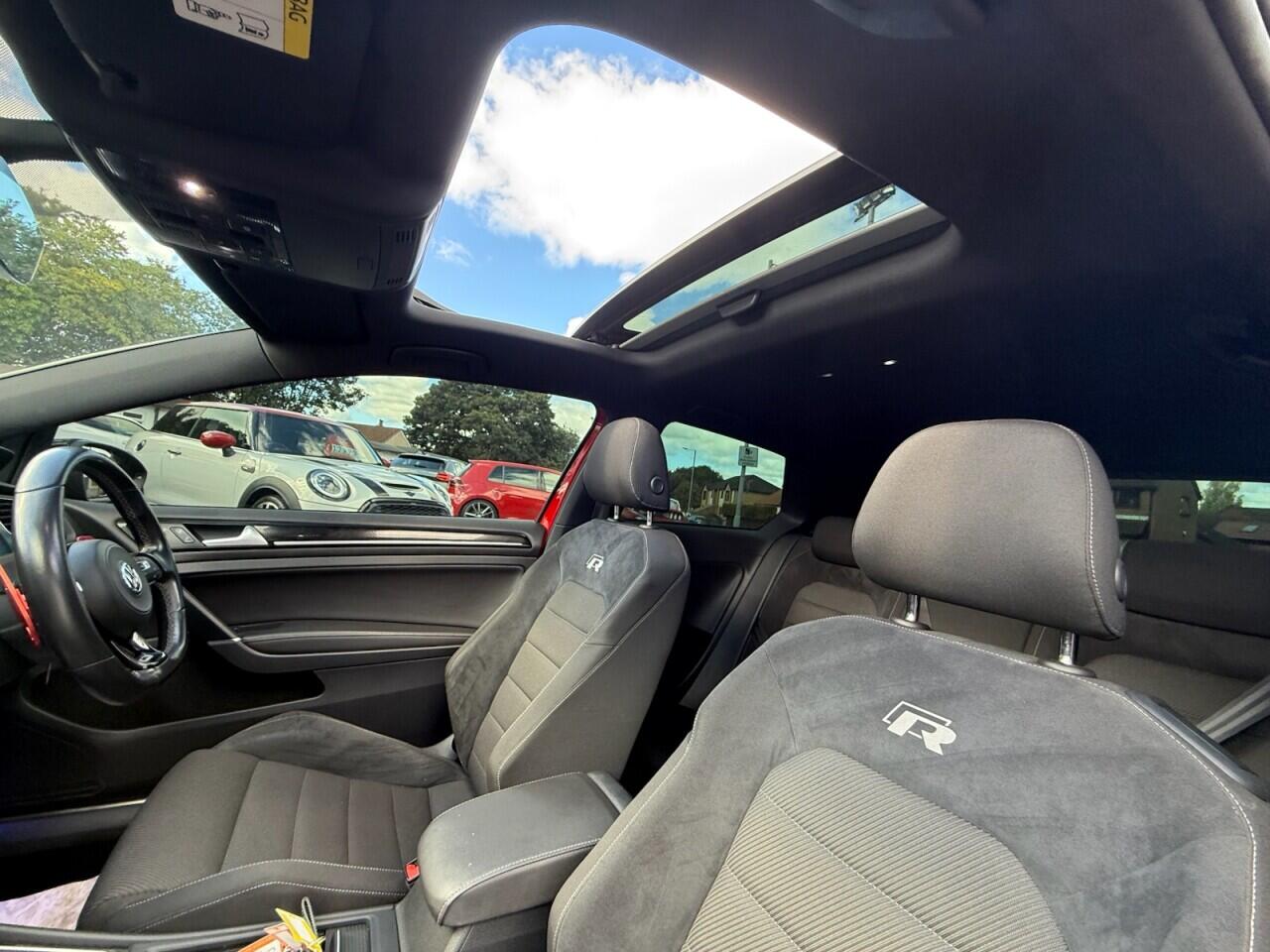 Volkswagen Golf view 28