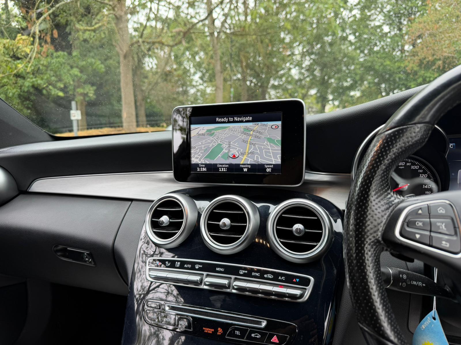 Mercedes-Benz C-Class view 24
