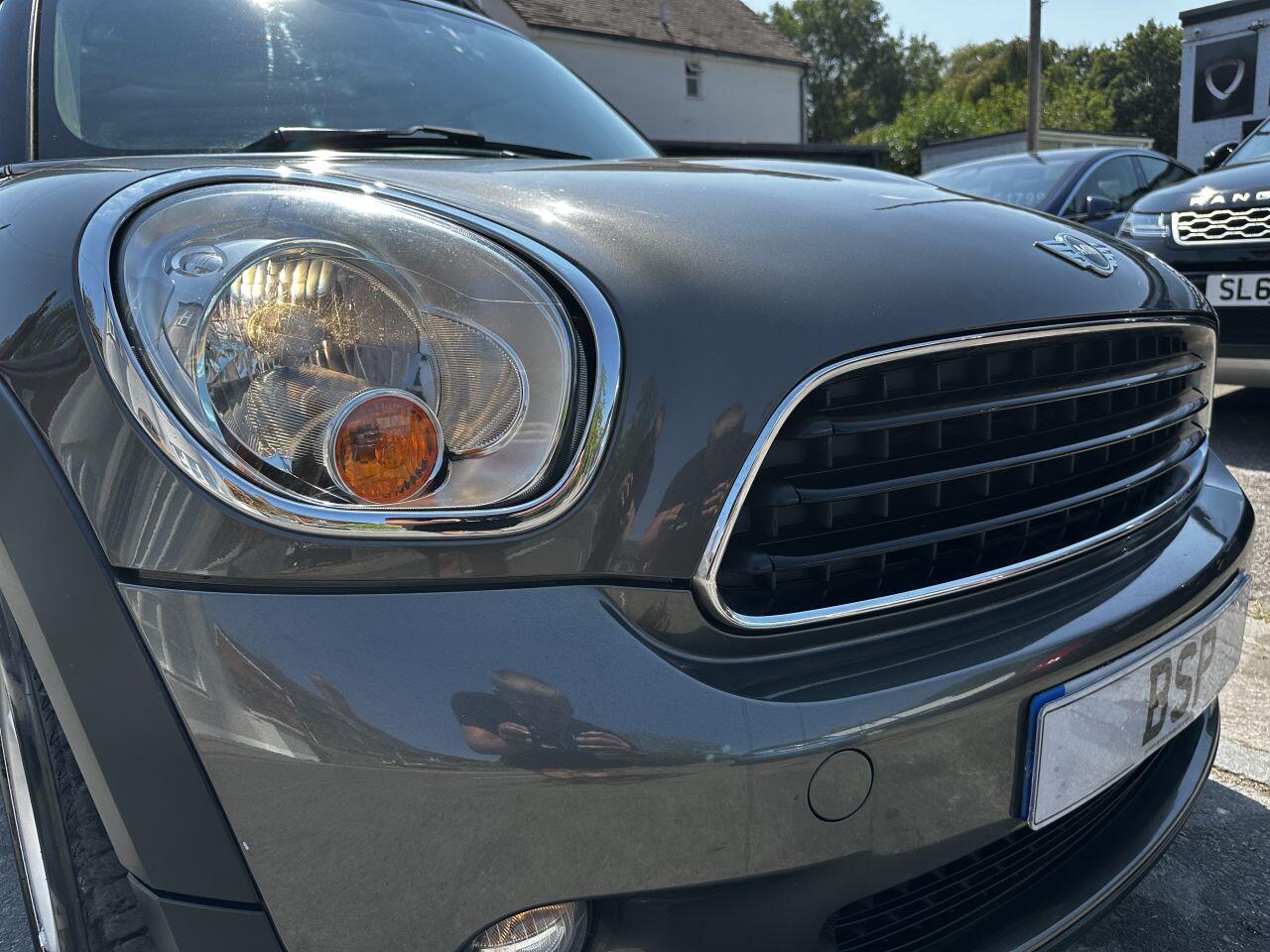 Mini Countryman view 5