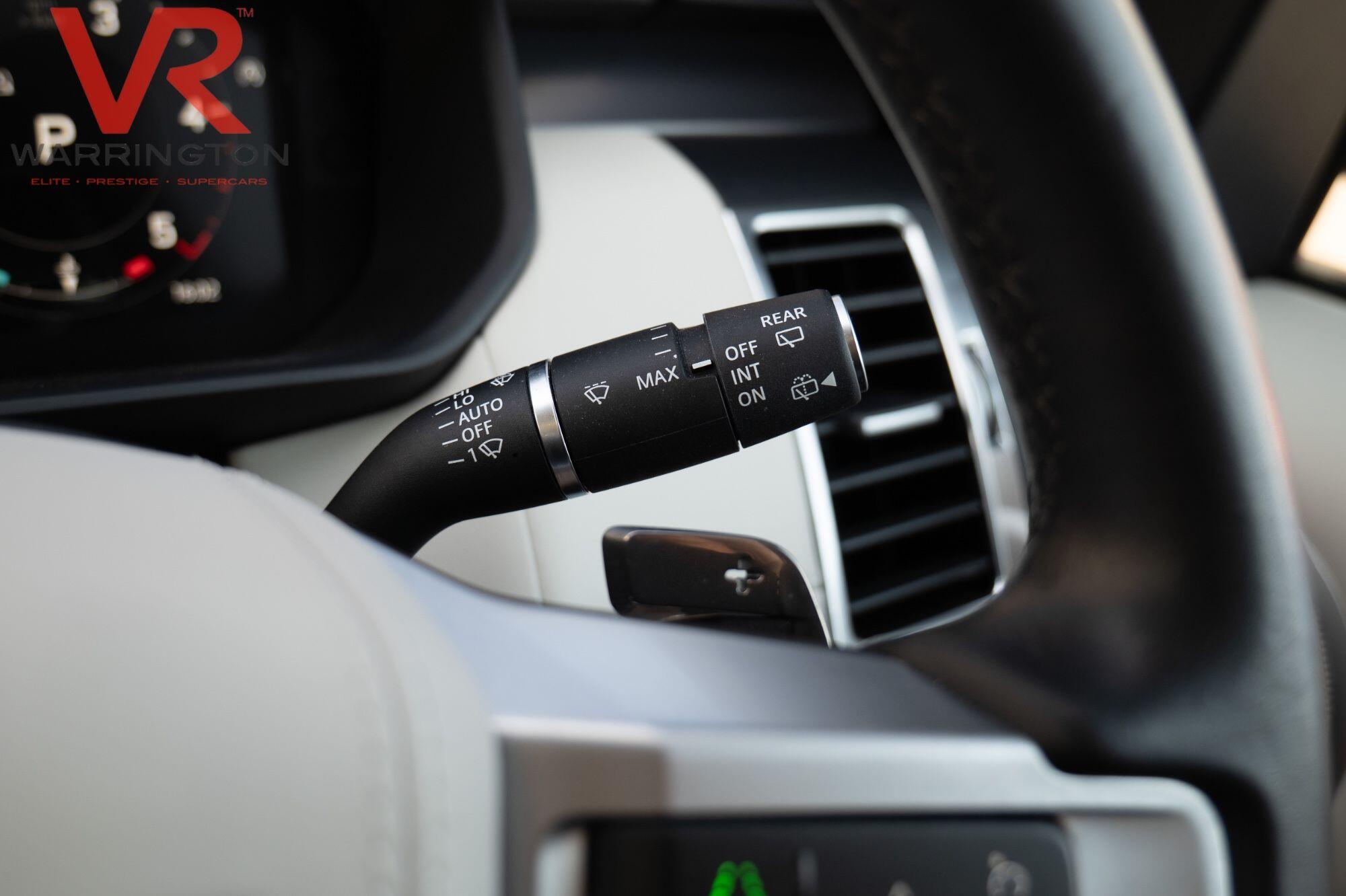 Land Rover Discovery 3 view 12