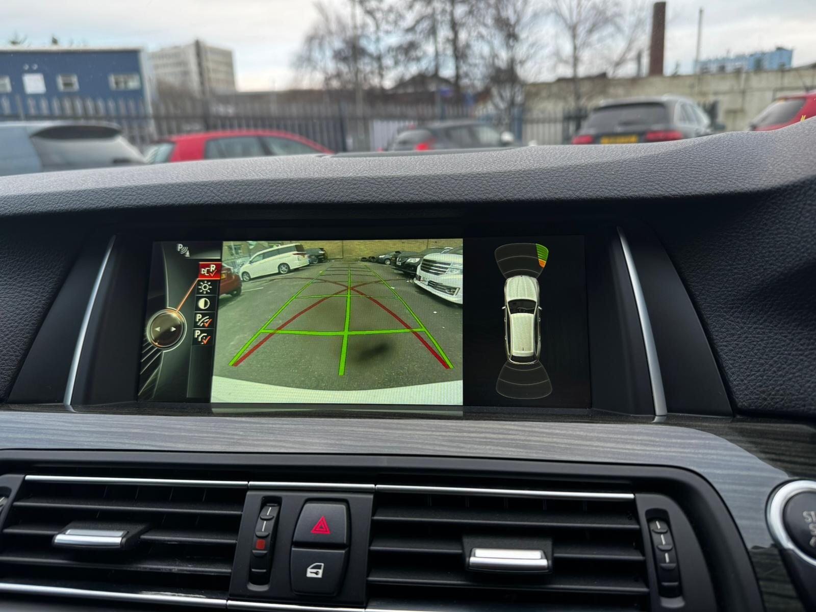 BMW 5 Series view 27