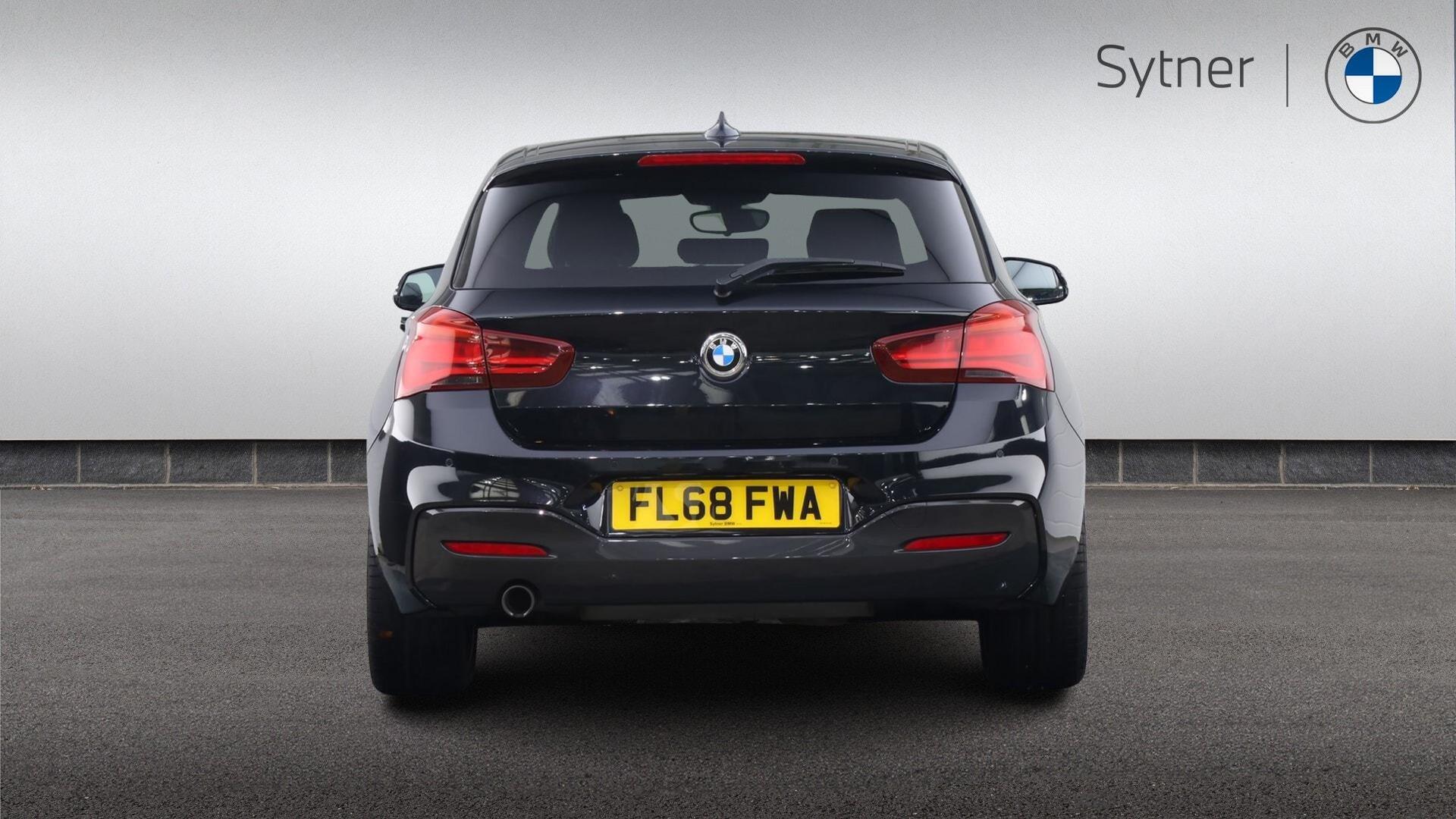 BMW 1 Series view 15