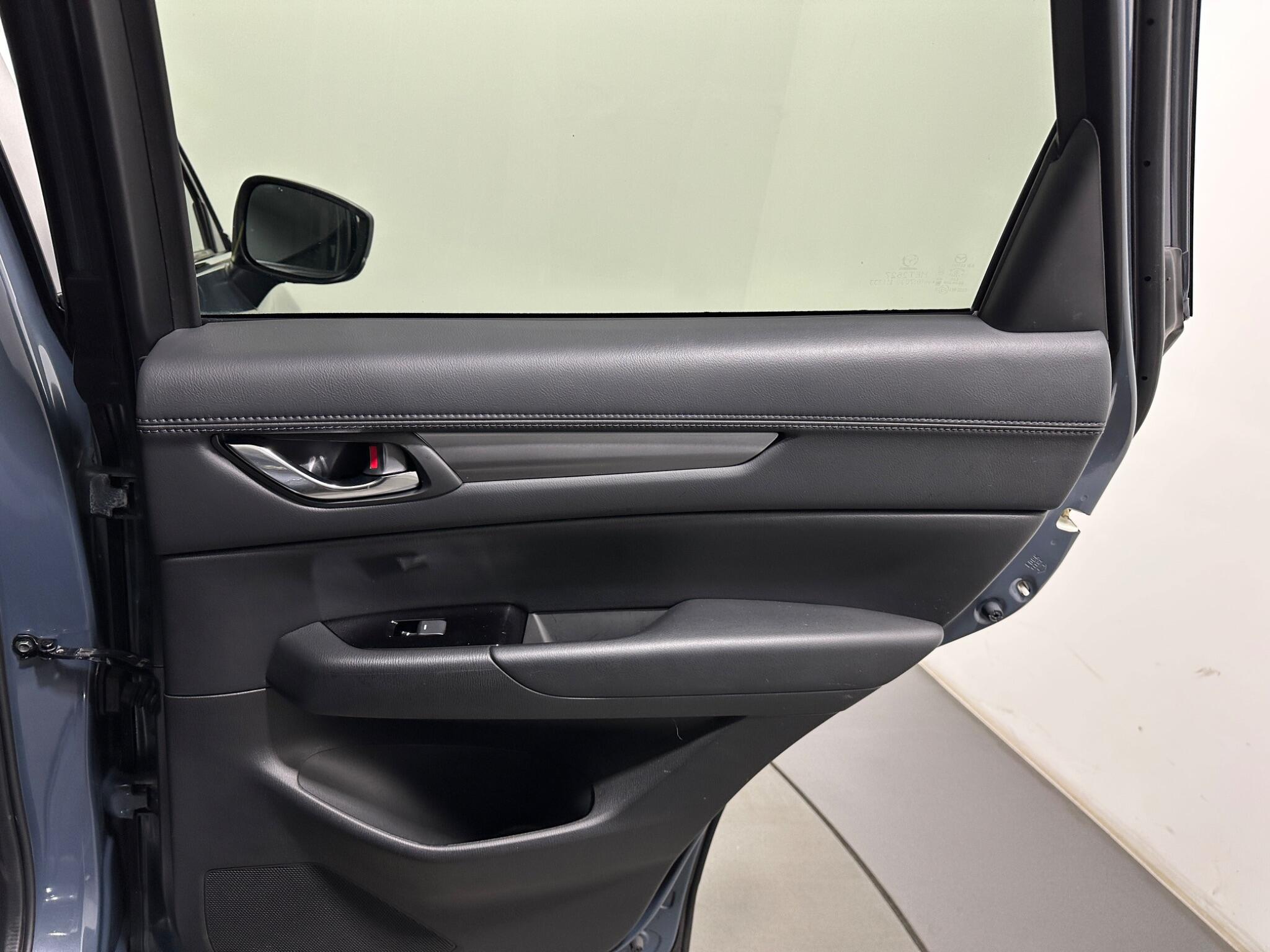 Mazda CX-5 view 42