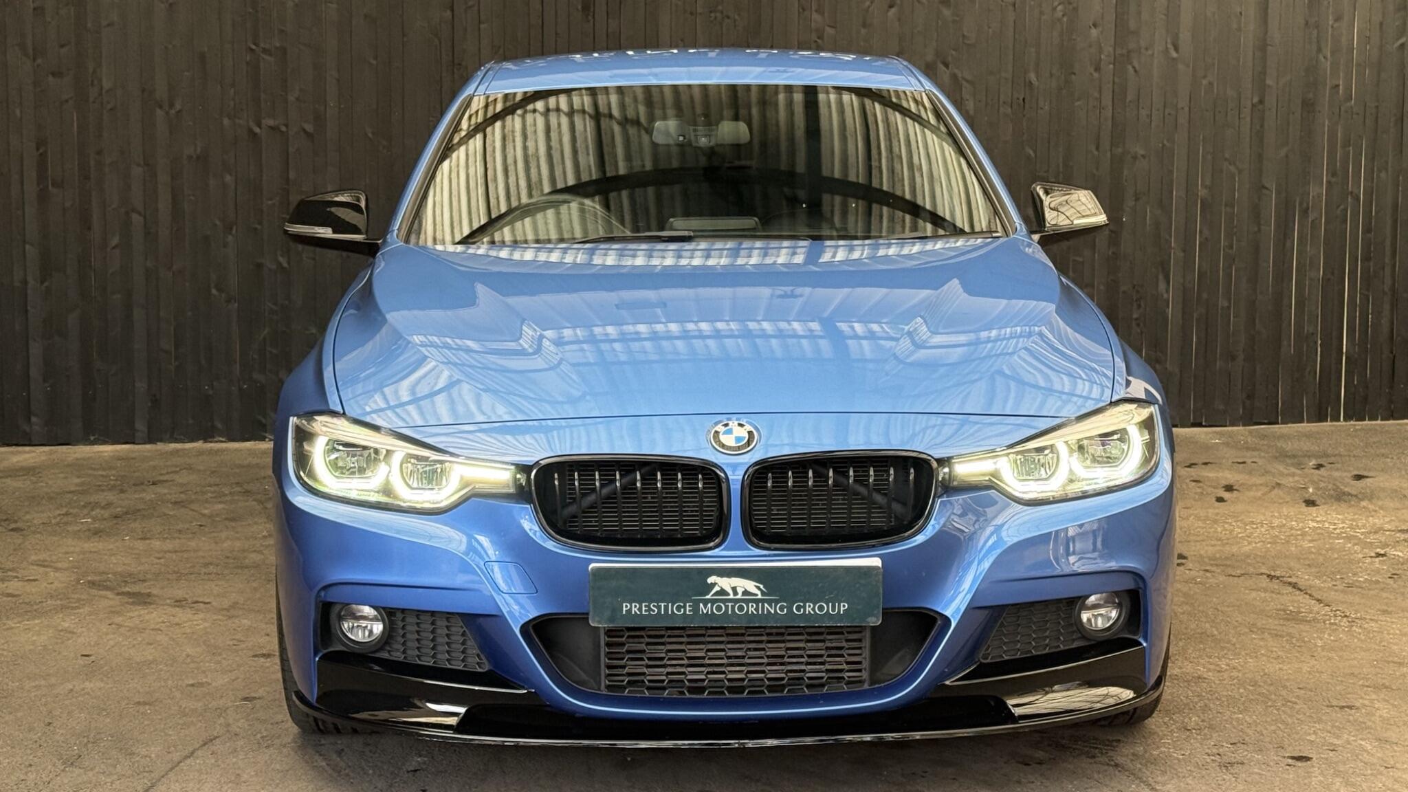 BMW 3 Series view 6