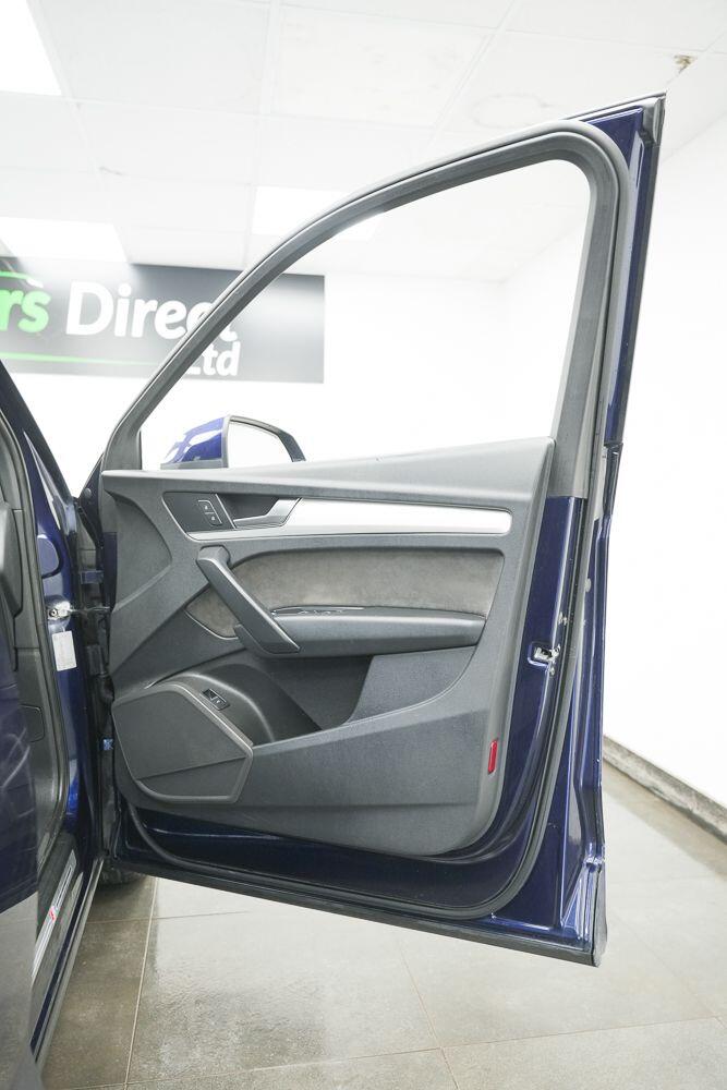 Audi Q5 view 20