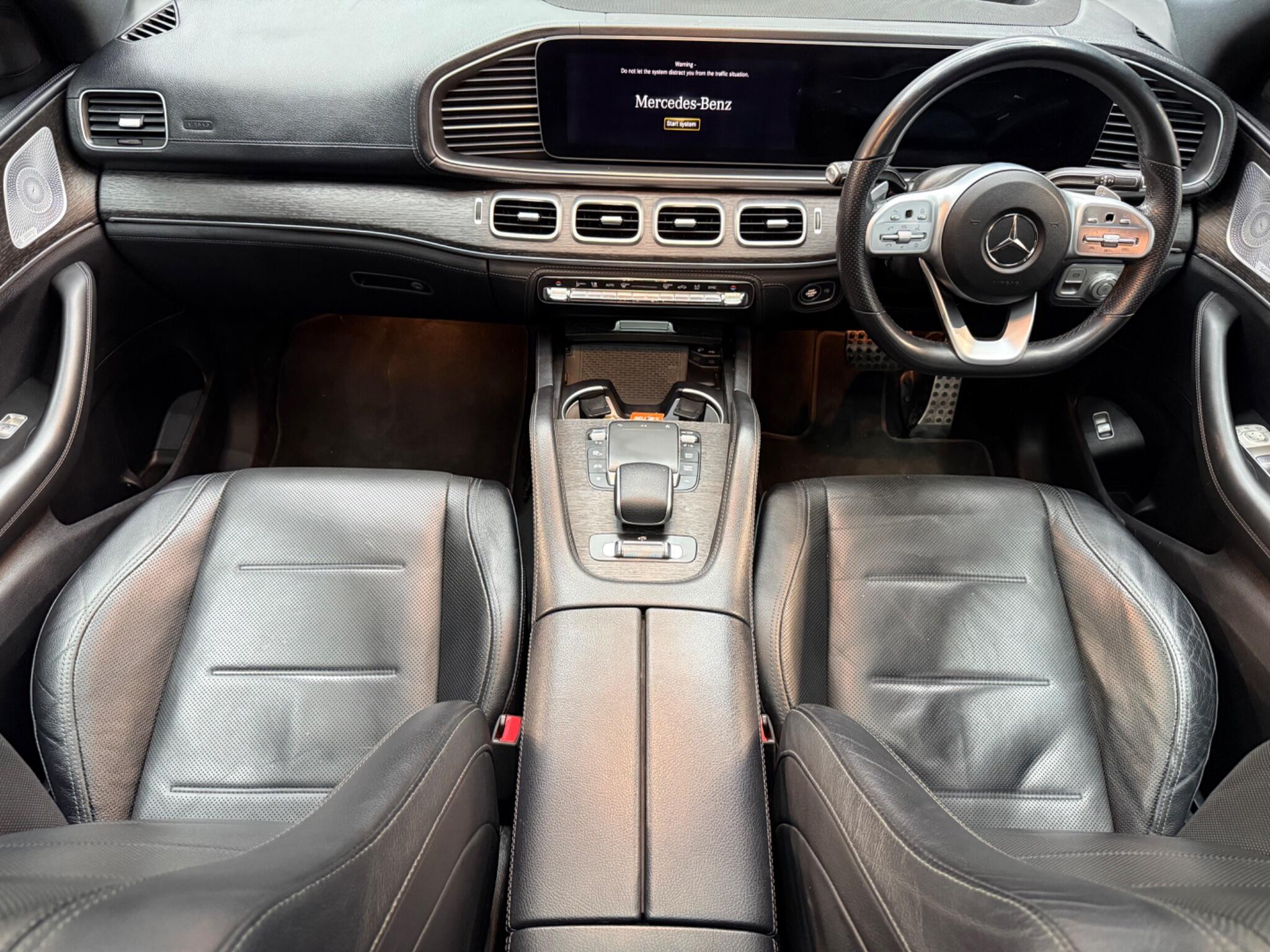 Mercedes-Benz Gle view 10