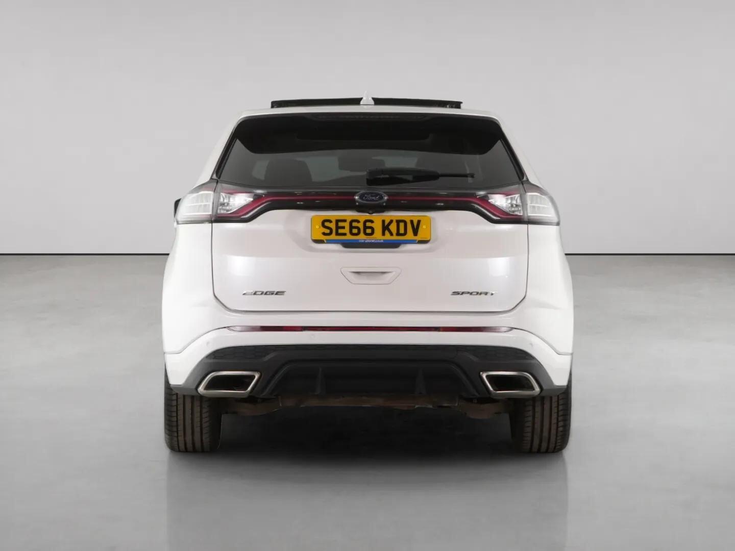 Ford Edge view 7