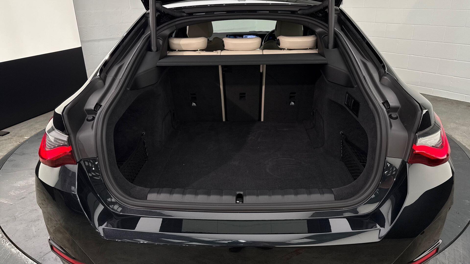 BMW I4 view 13