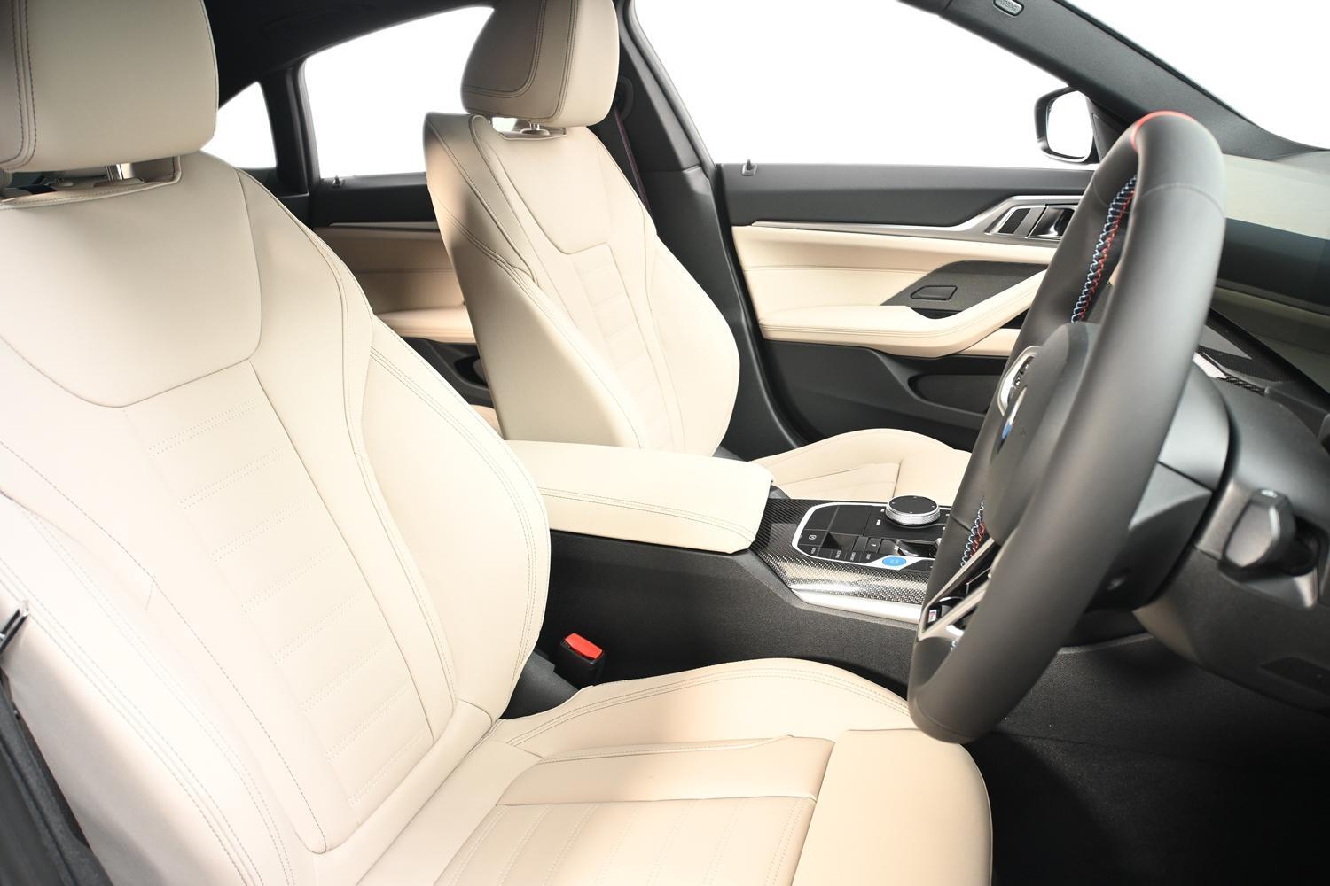 BMW i4 view 21