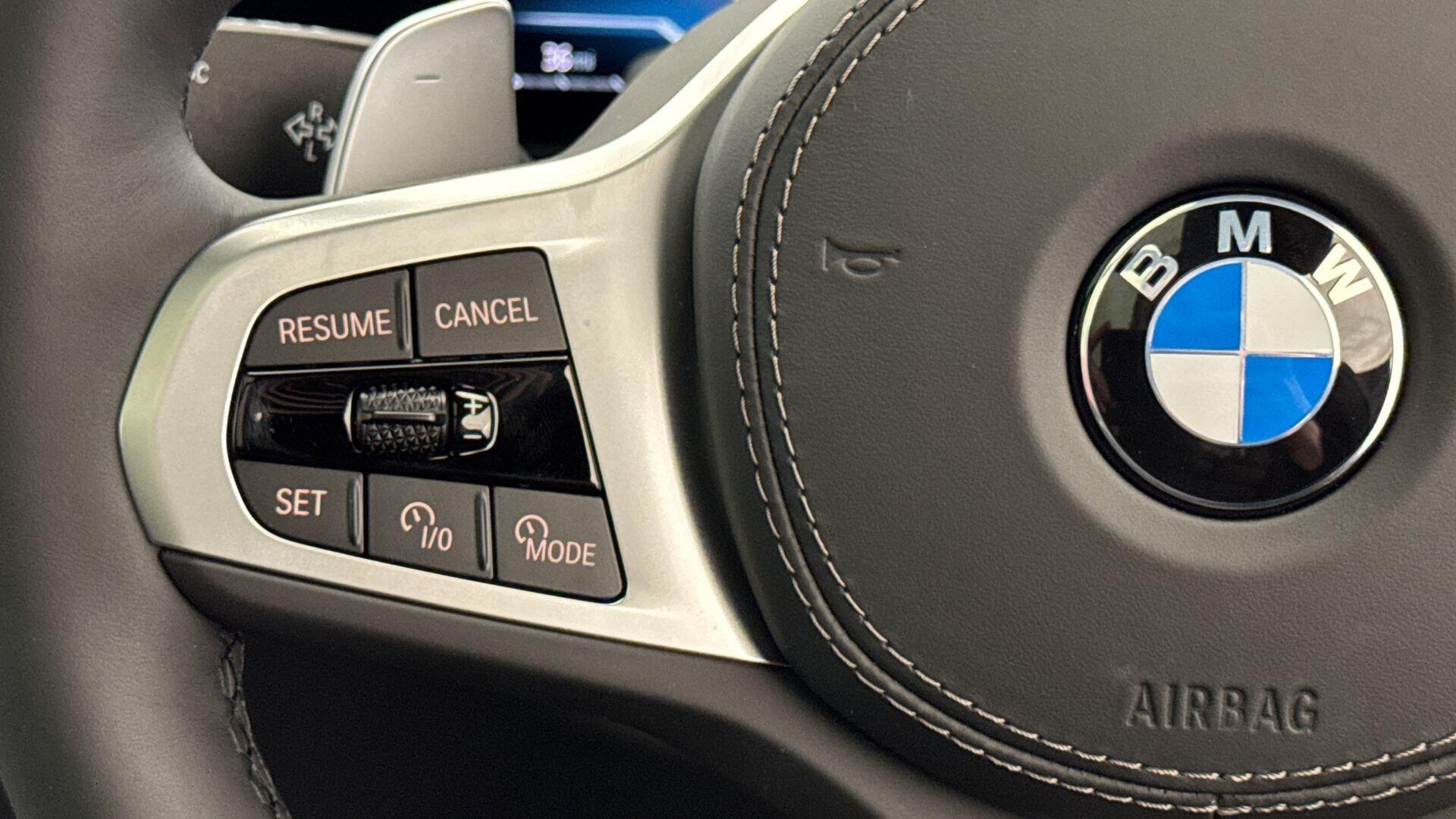 BMW X5 view 17