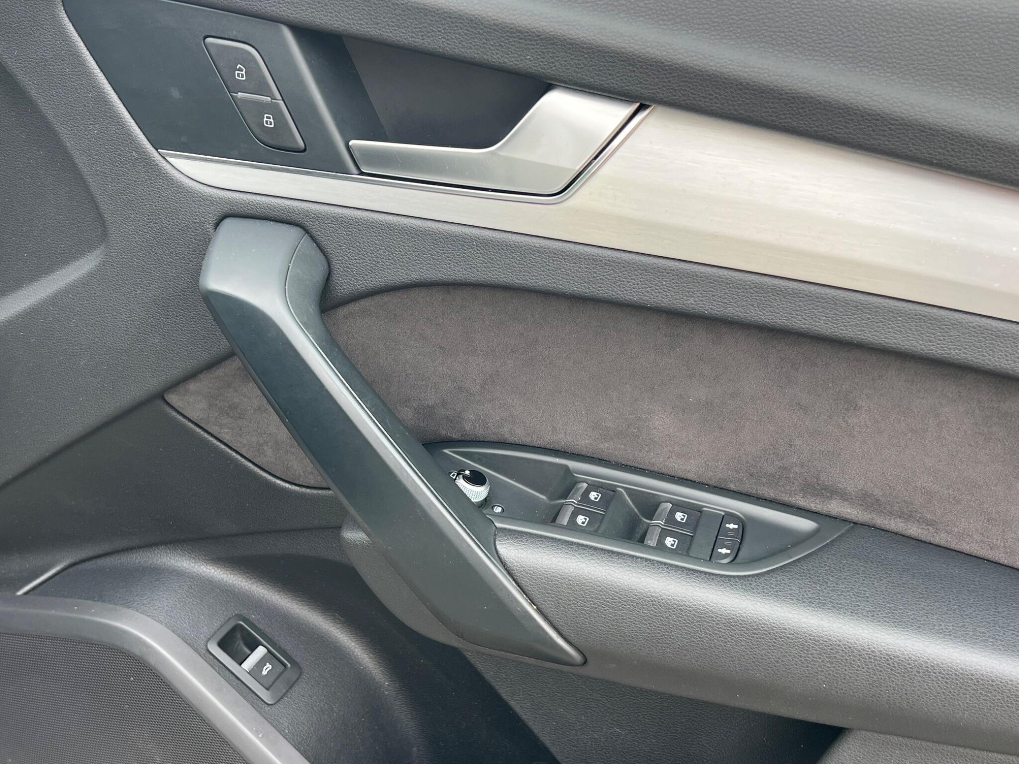 Audi Q5 view 33