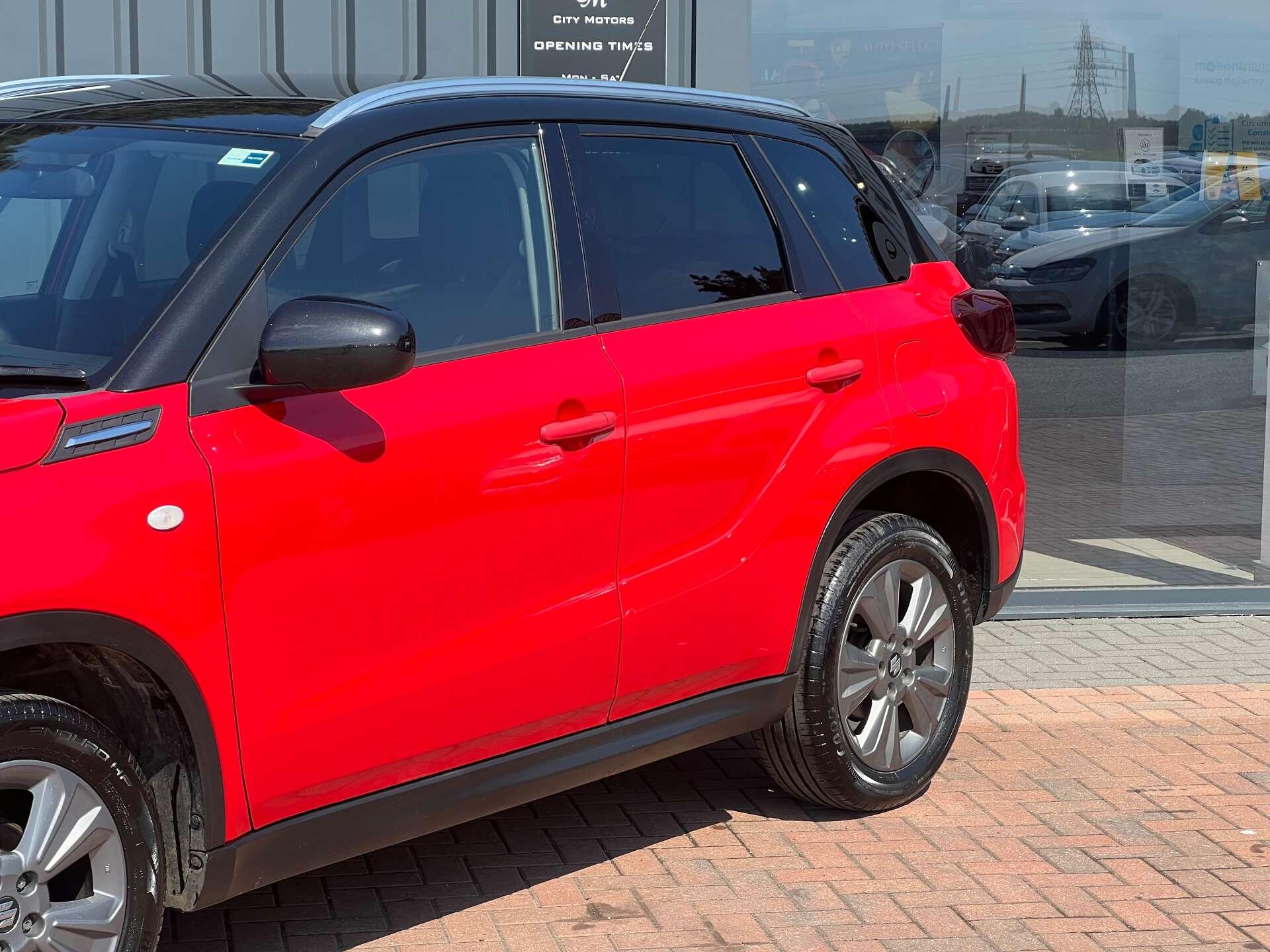 Suzuki Vitara view 3