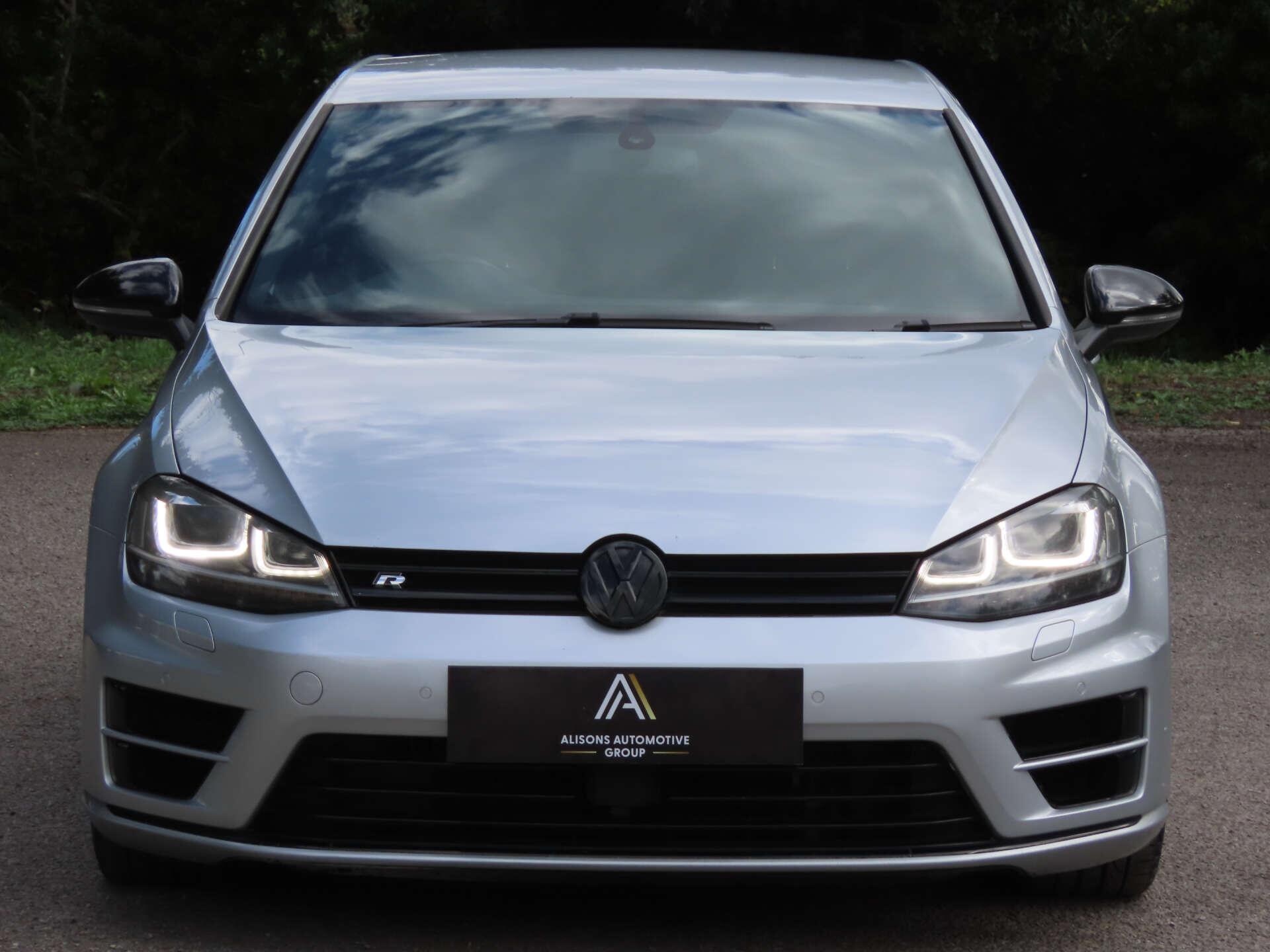 Volkswagen Golf view 3