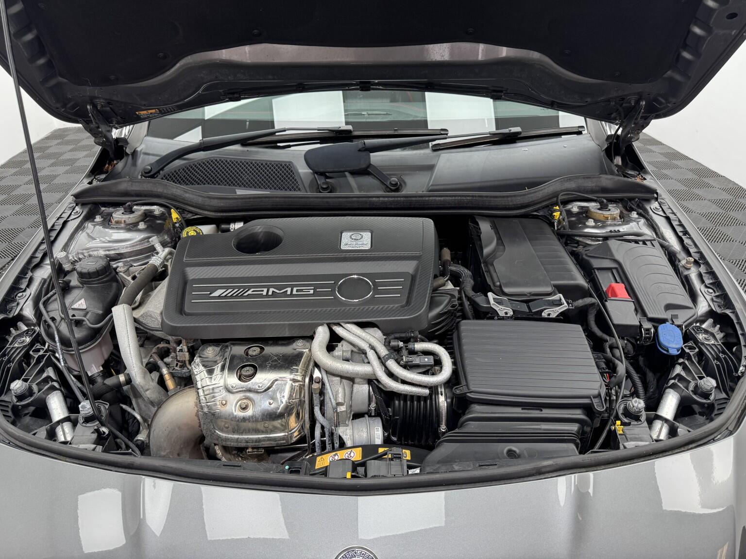 Mercedes-Benz Cla view 52