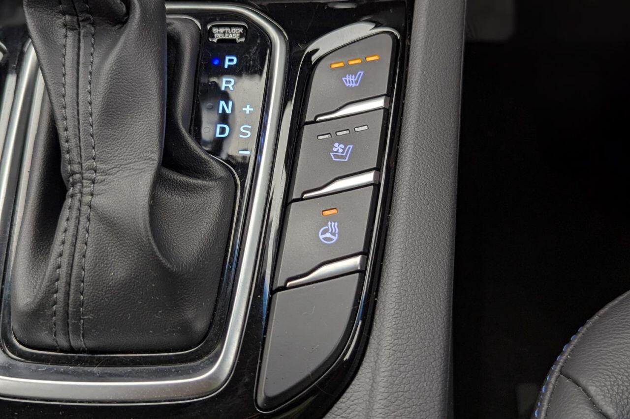 Hyundai IONIQ view 37
