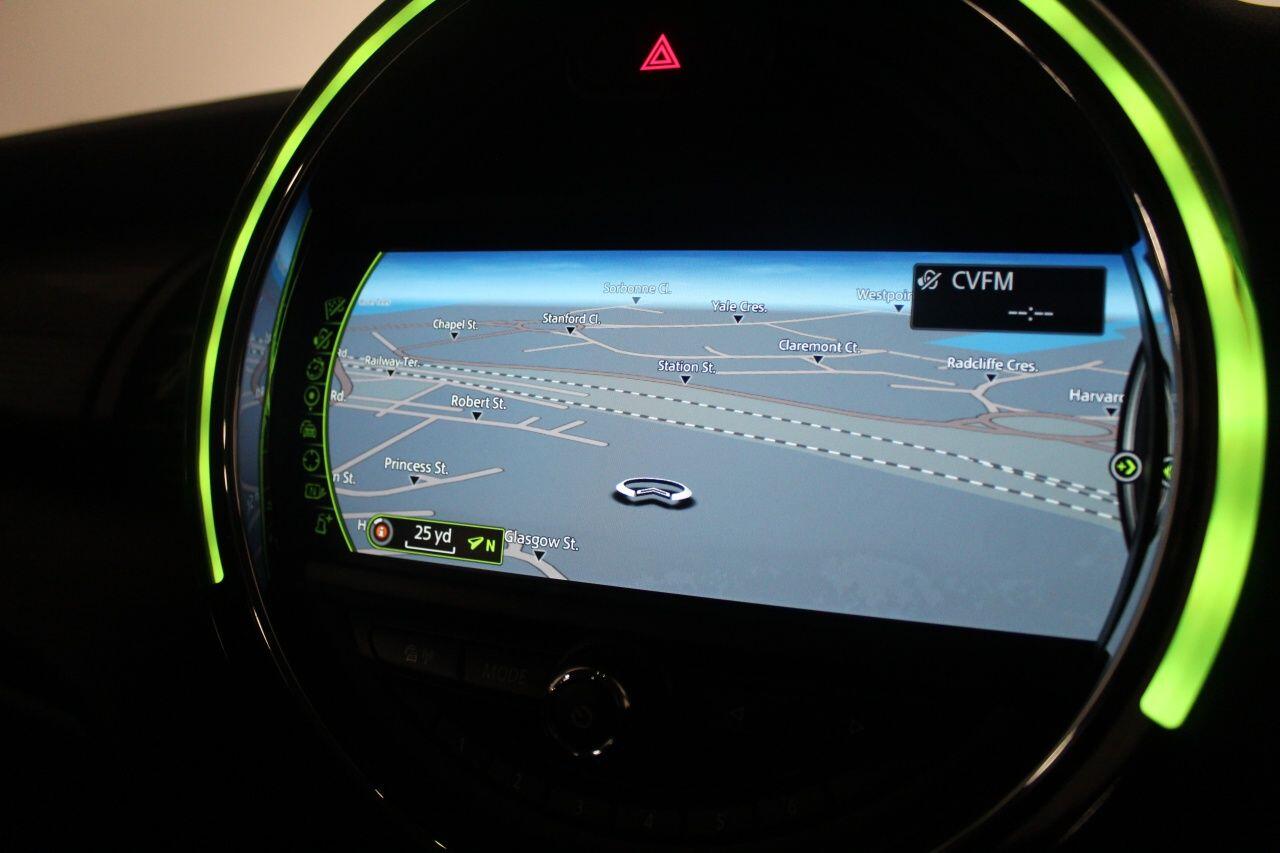 Mini Hatch view 38