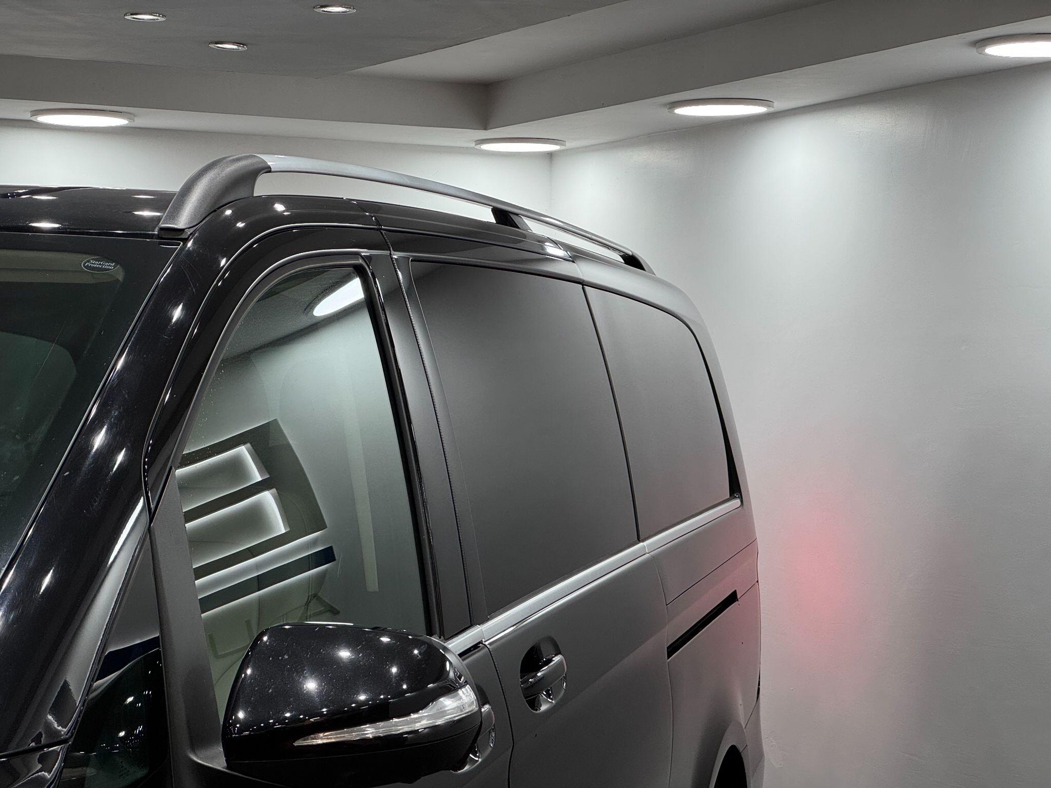 Mercedes-Benz V-Class view 11