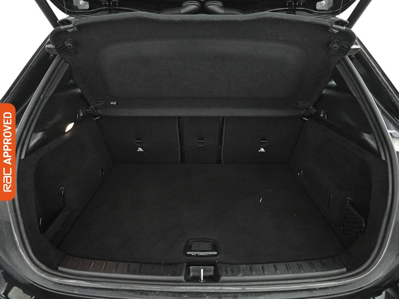 Mercedes-Benz Eqa view 27