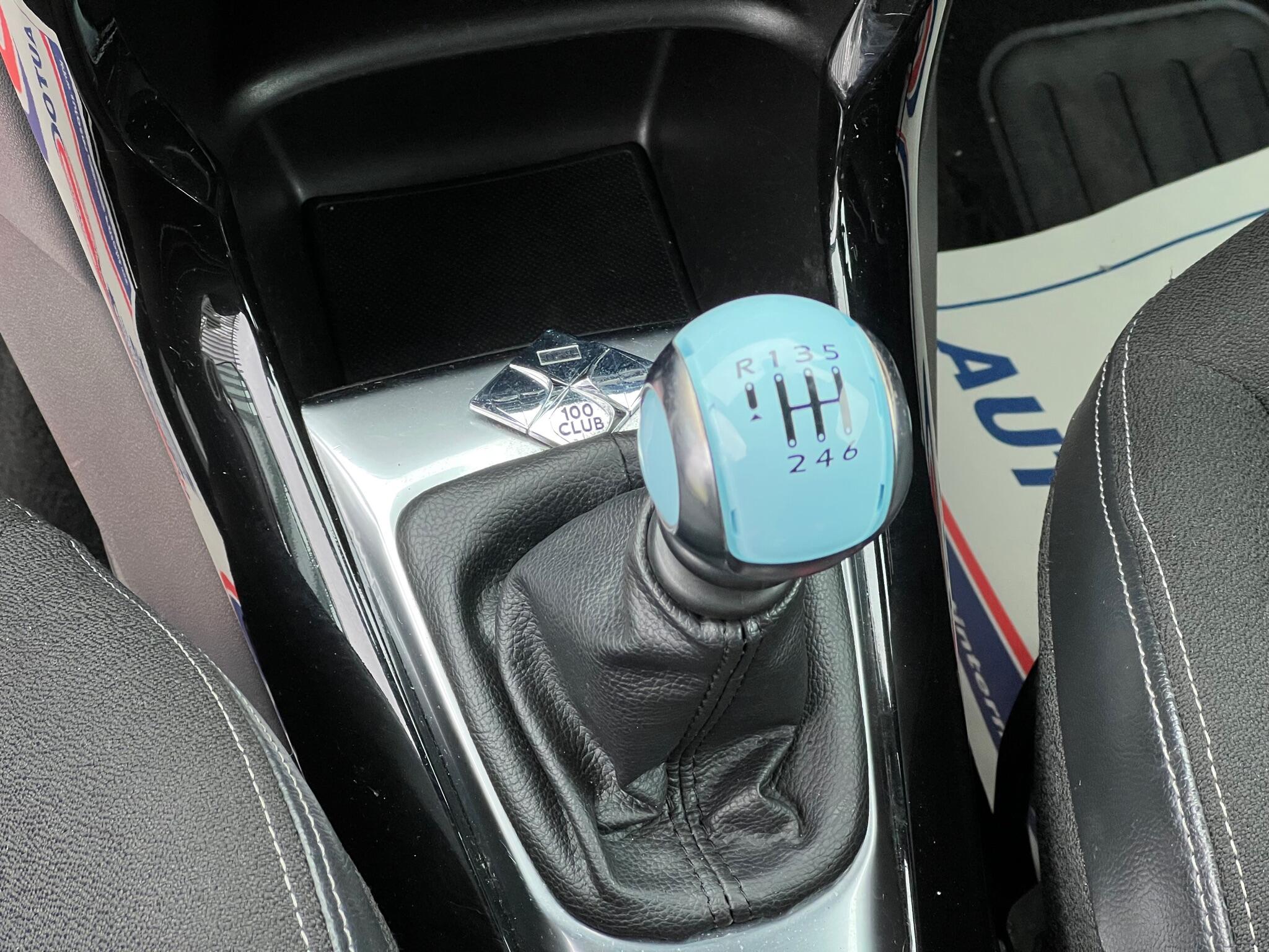 2010 Citroen DS3 image 17
