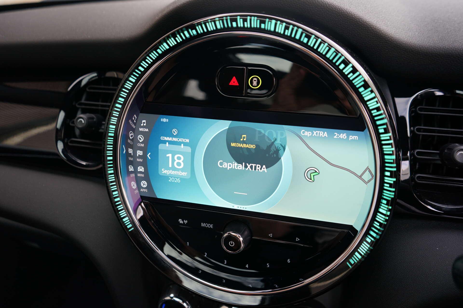 Mini Hatch view 22