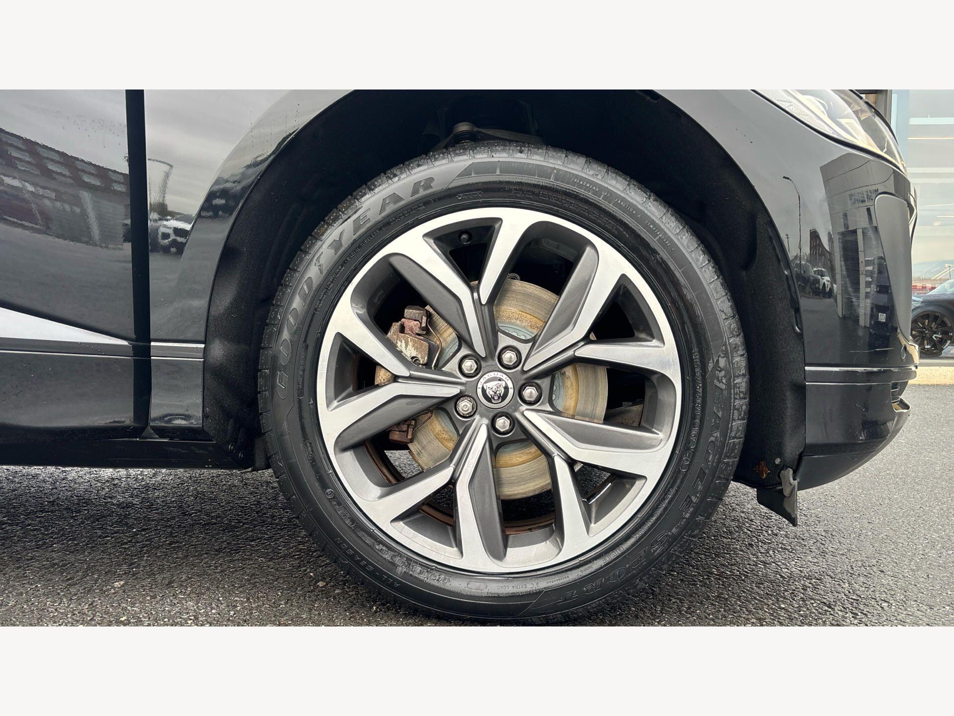 Jaguar I-Pace view 9
