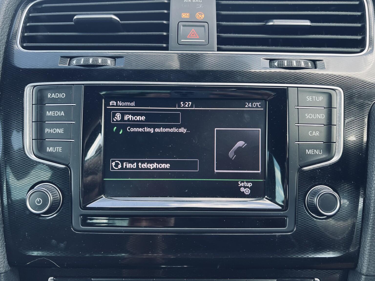 Volkswagen Golf view 19