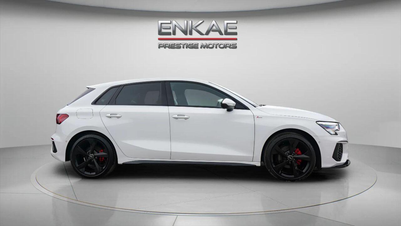 Audi A3 view 4