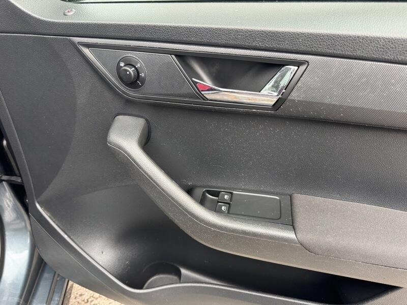 Skoda Fabia view 37