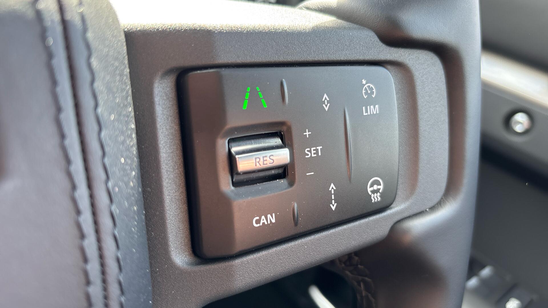 Land Rover Defender view 51