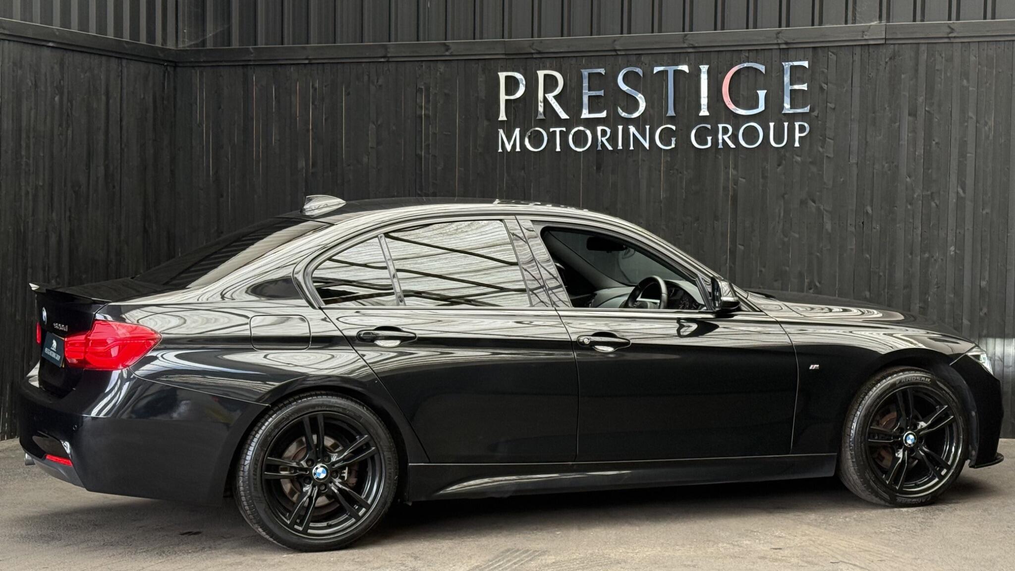 BMW 3 Series view 18