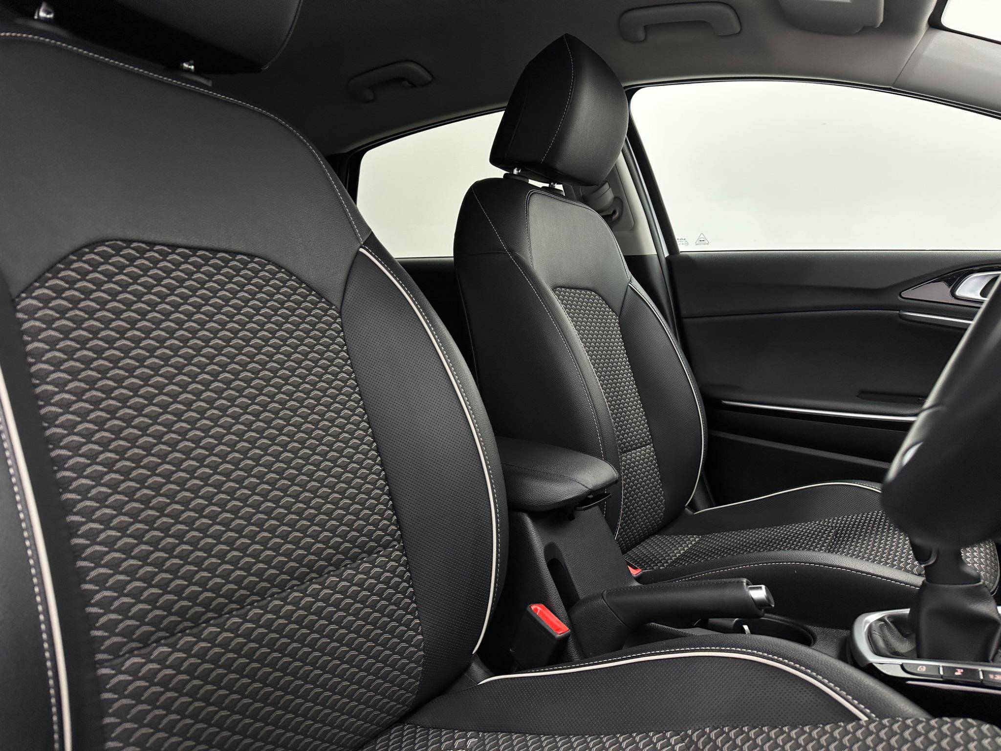 Kia Ceed view 30