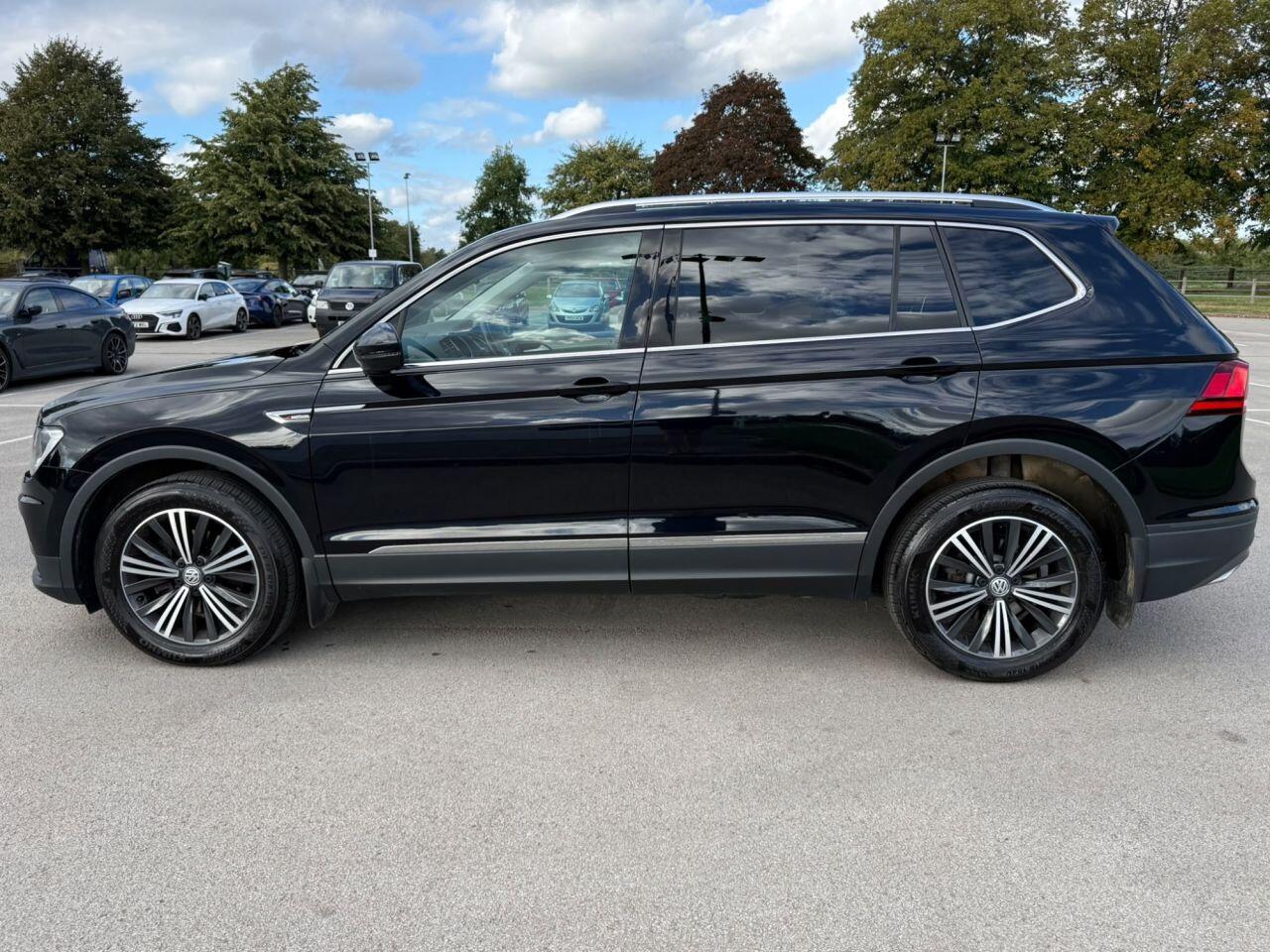 Volkswagen Tiguan Allspace view 64