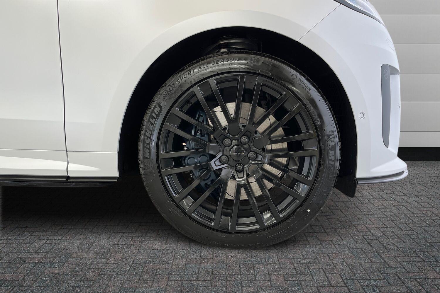 Land Rover Range Rover Sport view 8