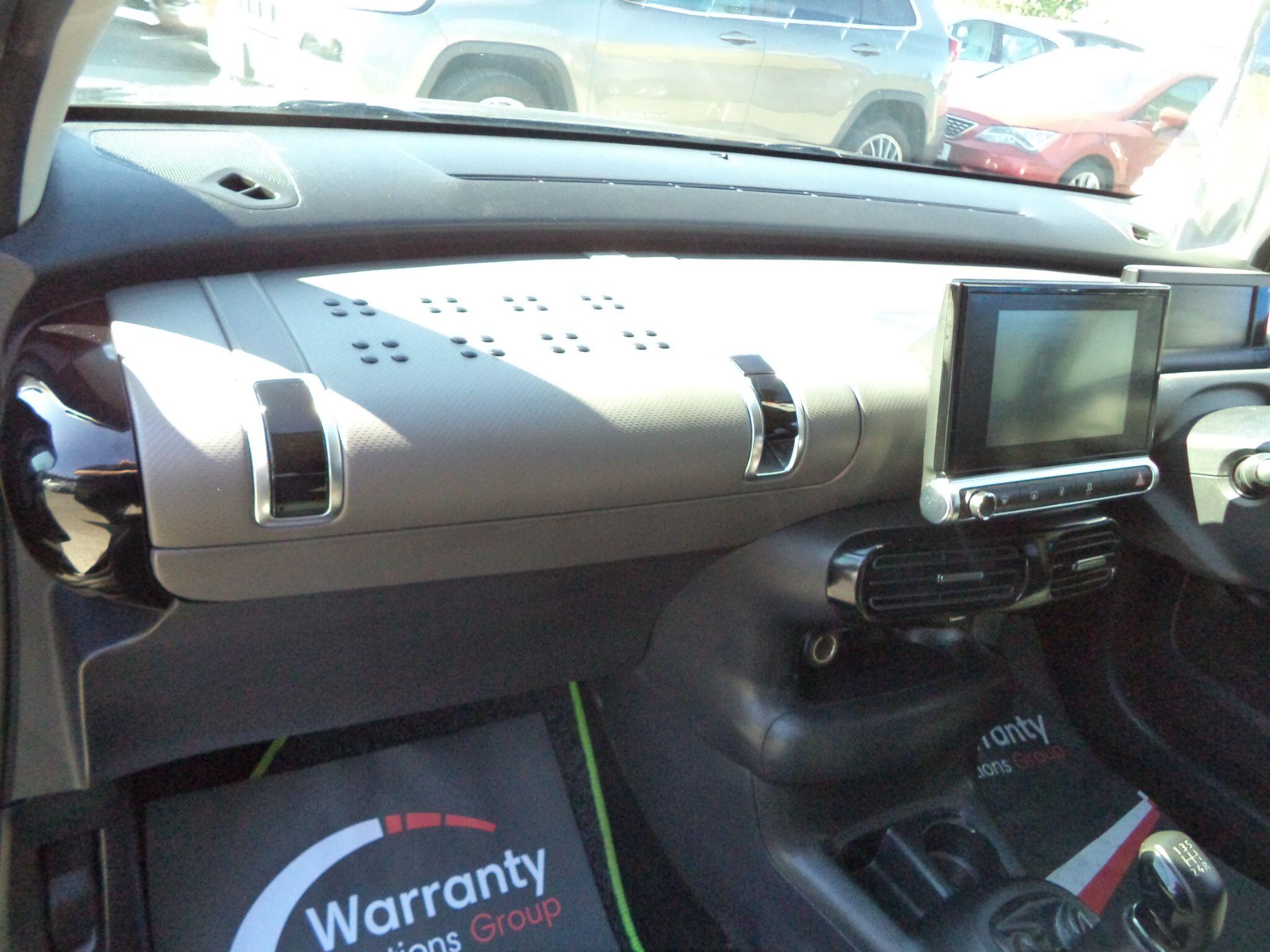 Citroen C4 Cactus view 32