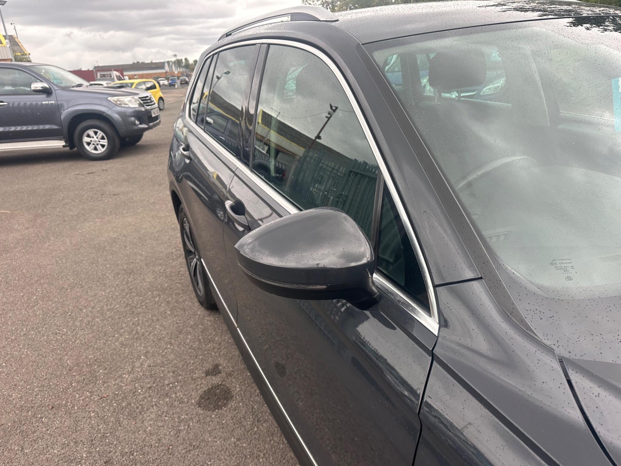 Volkswagen Tiguan view 34