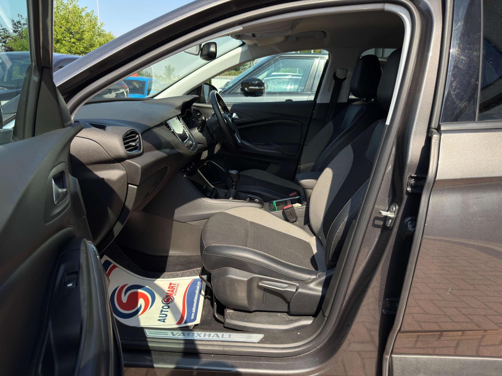 Vauxhall Grandland X view 47