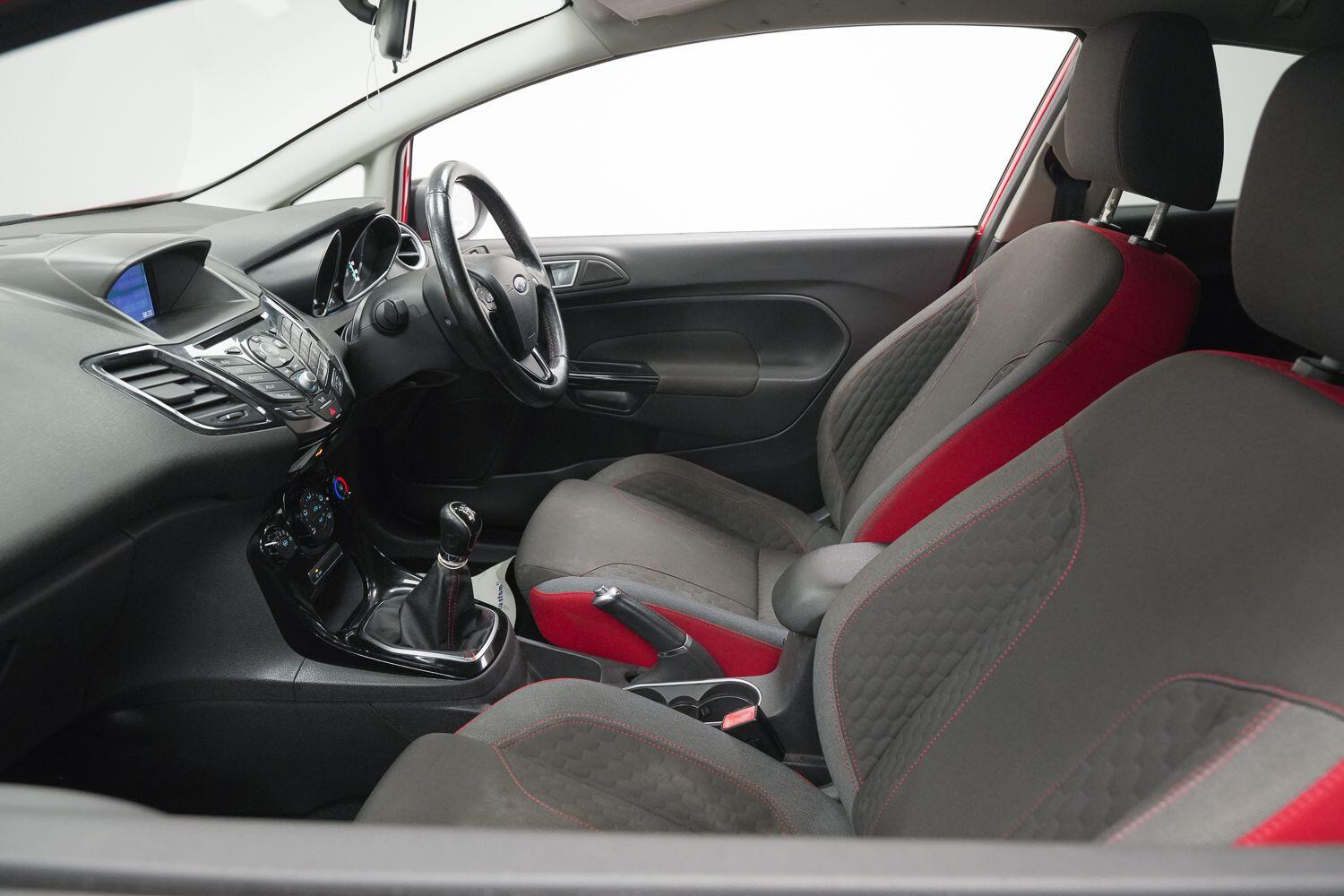 Ford Fiesta view 18