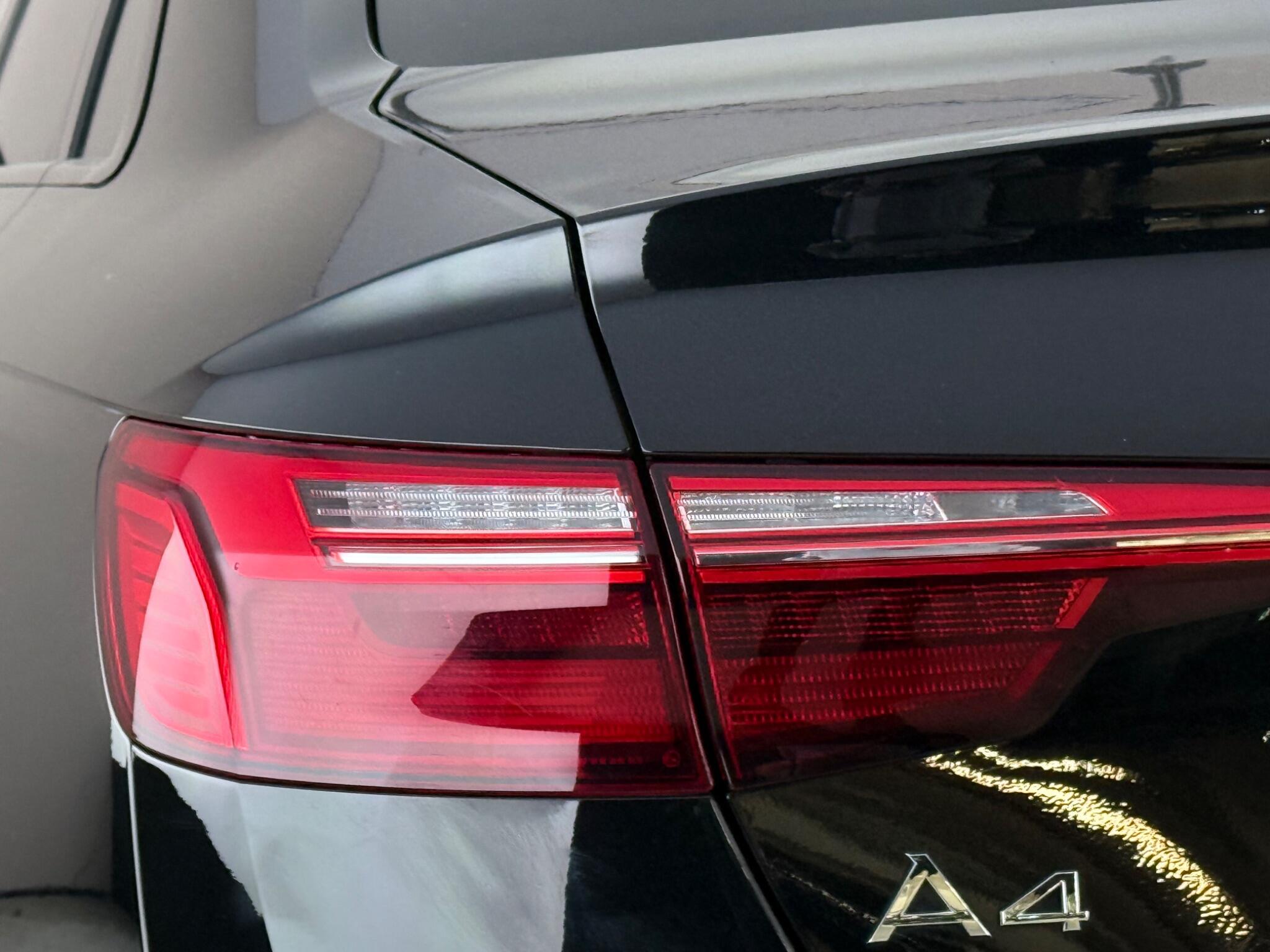 Audi A4 view 11