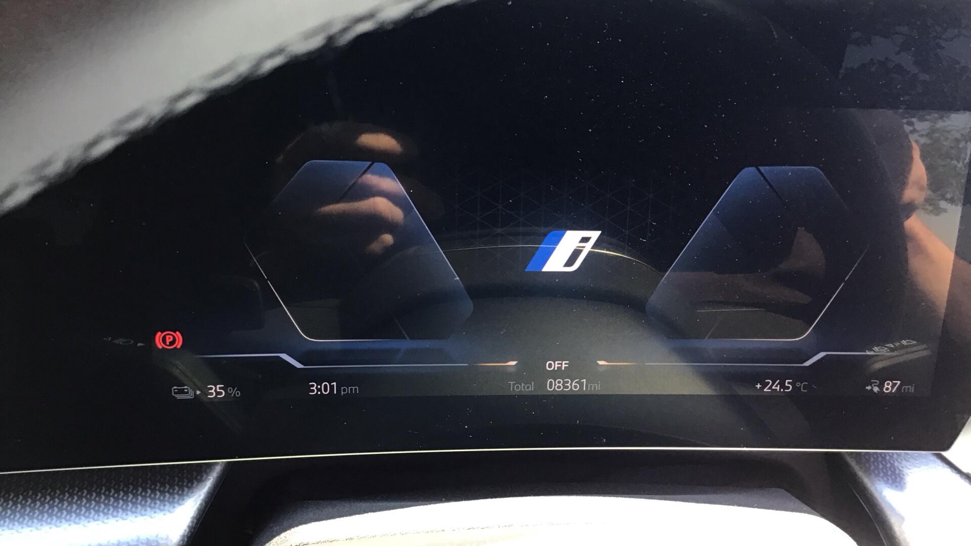 BMW iX1 view 9