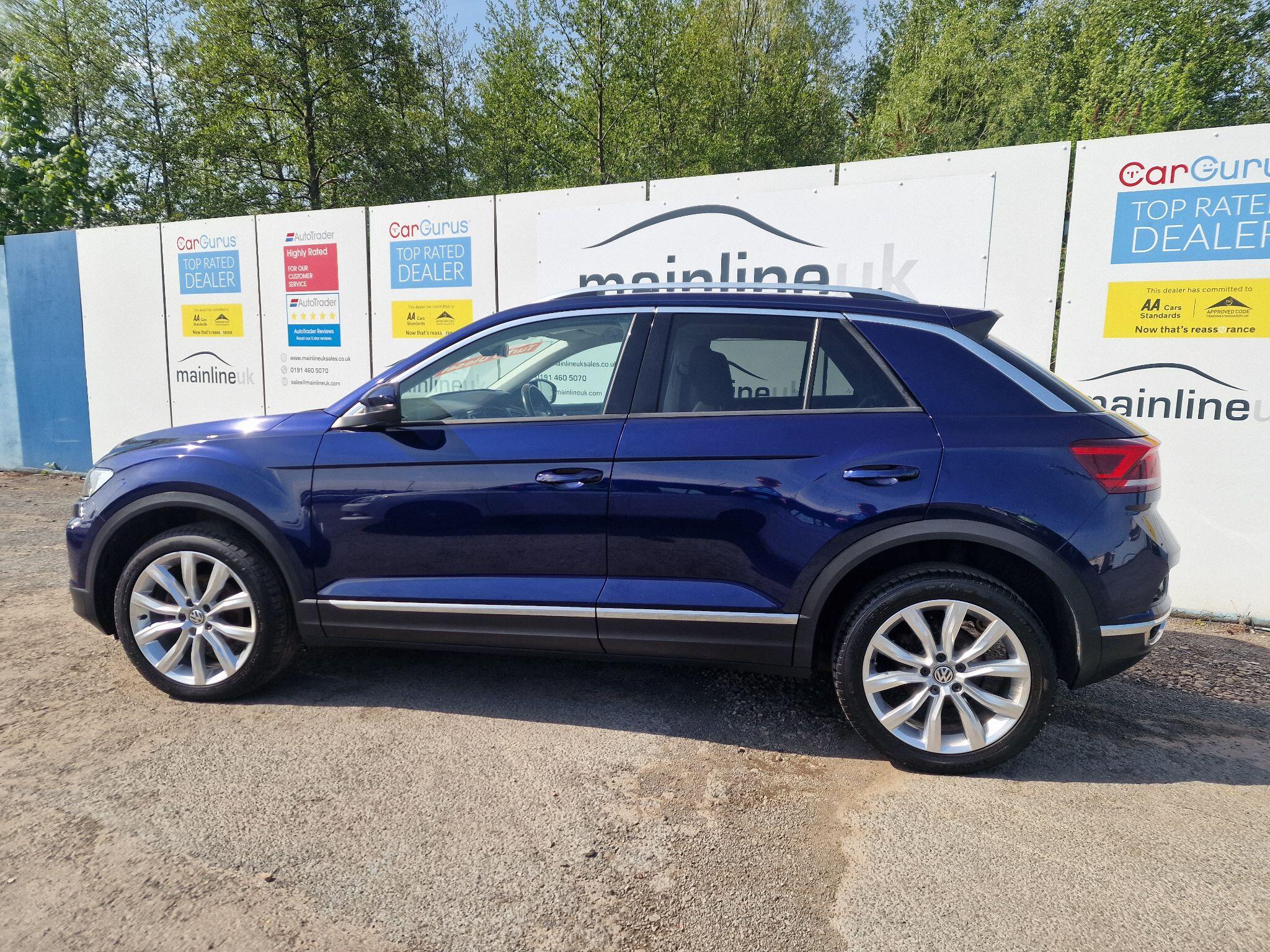 Volkswagen T-Roc view 26