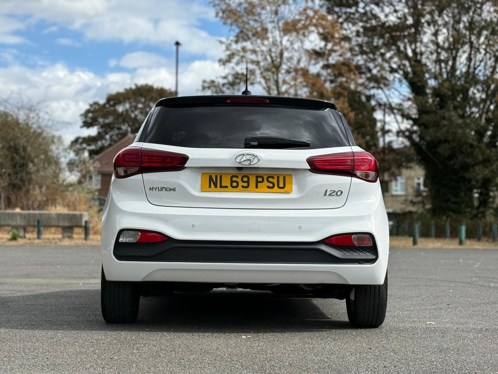 Hyundai i20 view 13