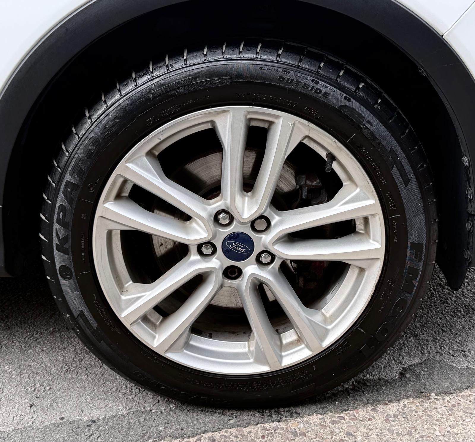 Ford Kuga view 81