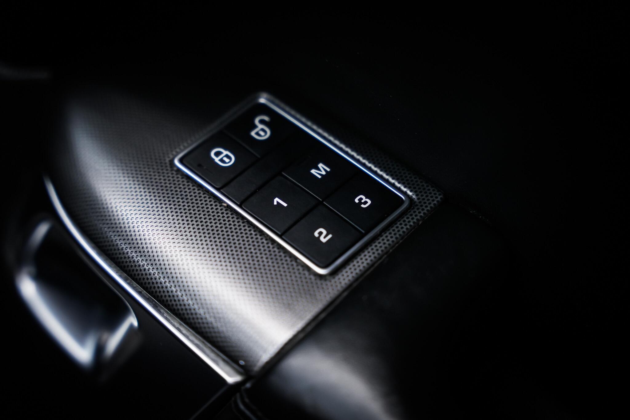 Land Rover Range Rover Sport view 54