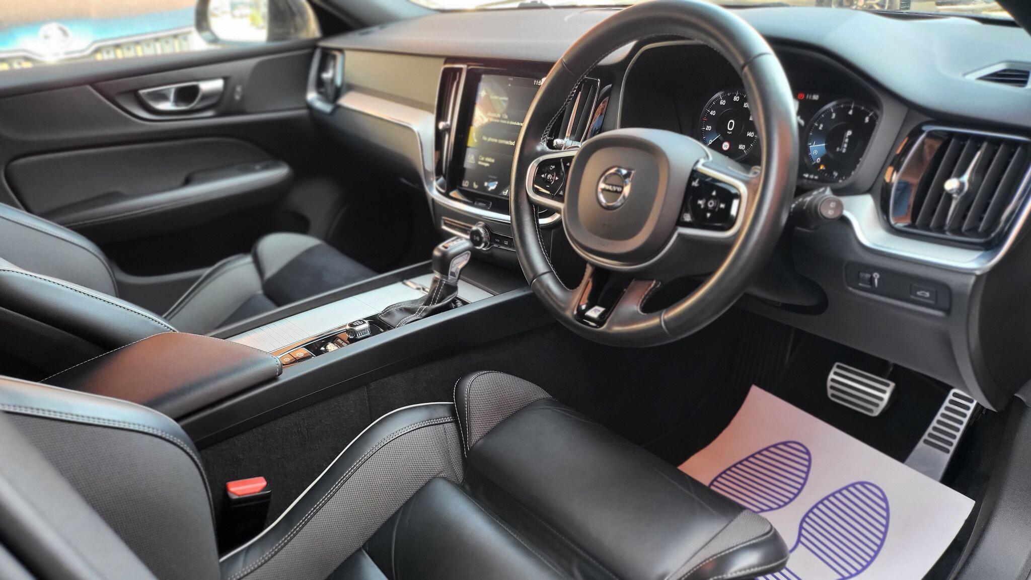 Volvo V60 view 12