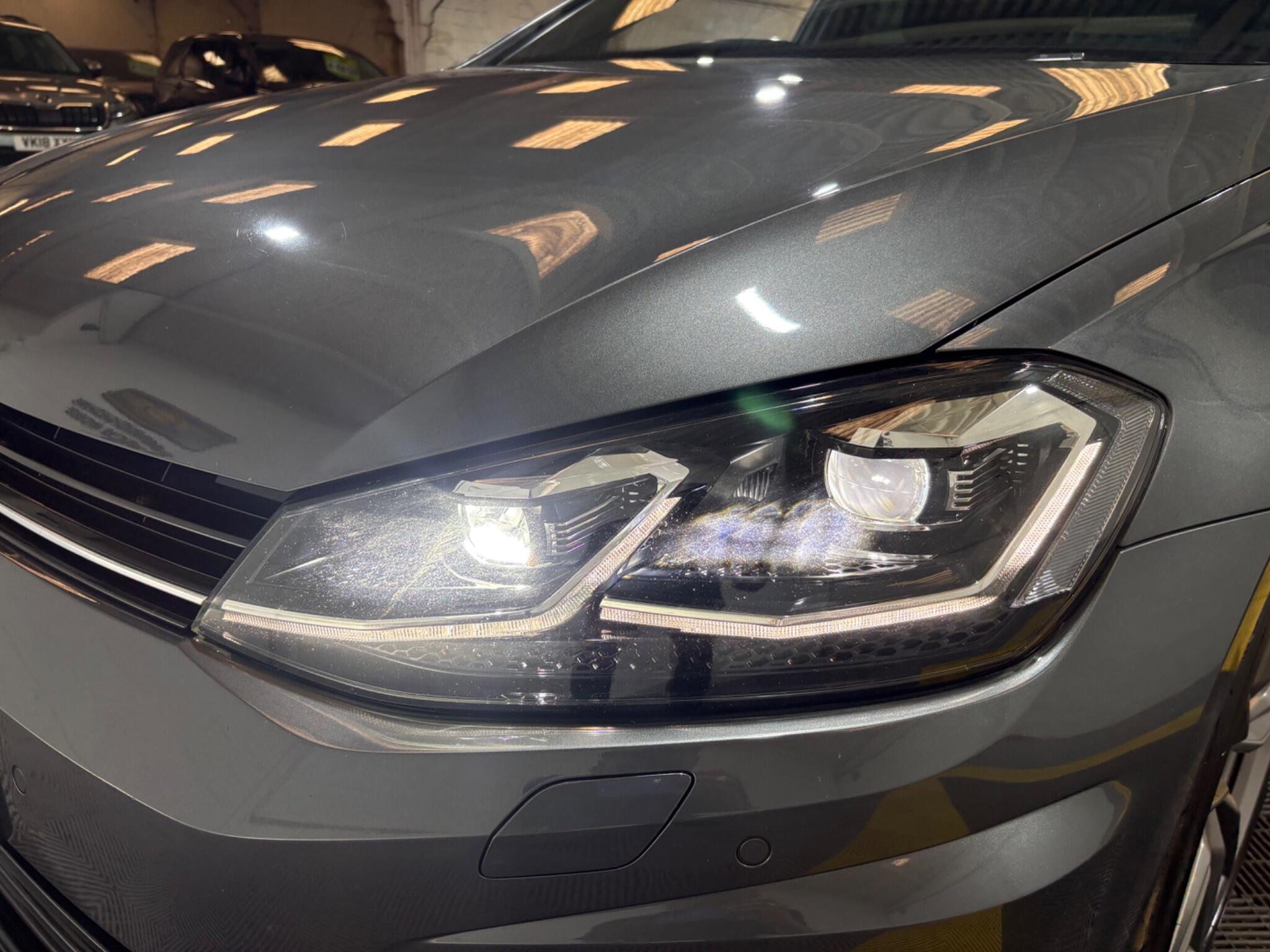 Volkswagen Golf view 59